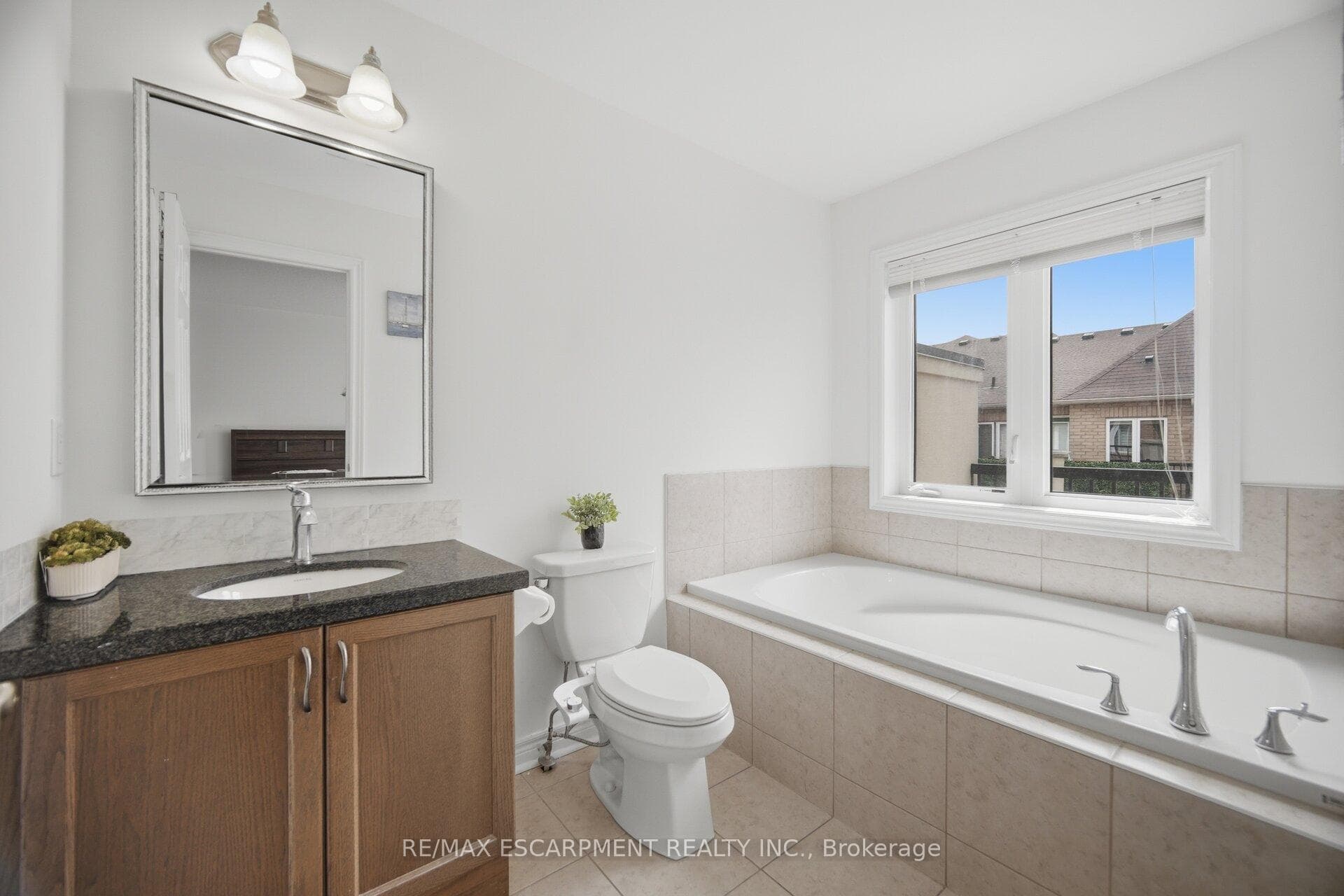 3062 Eberly Woods Drive photo 32