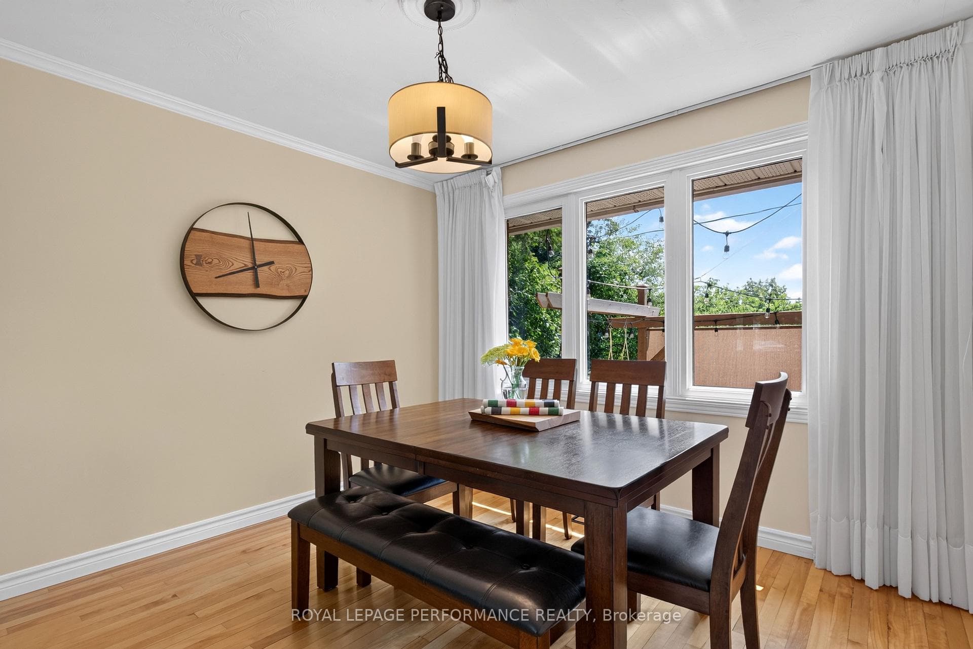 1808 Russell Road photo 6
