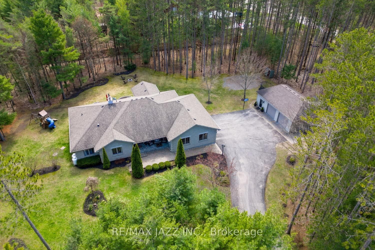 22 Sumac Road photo 1
