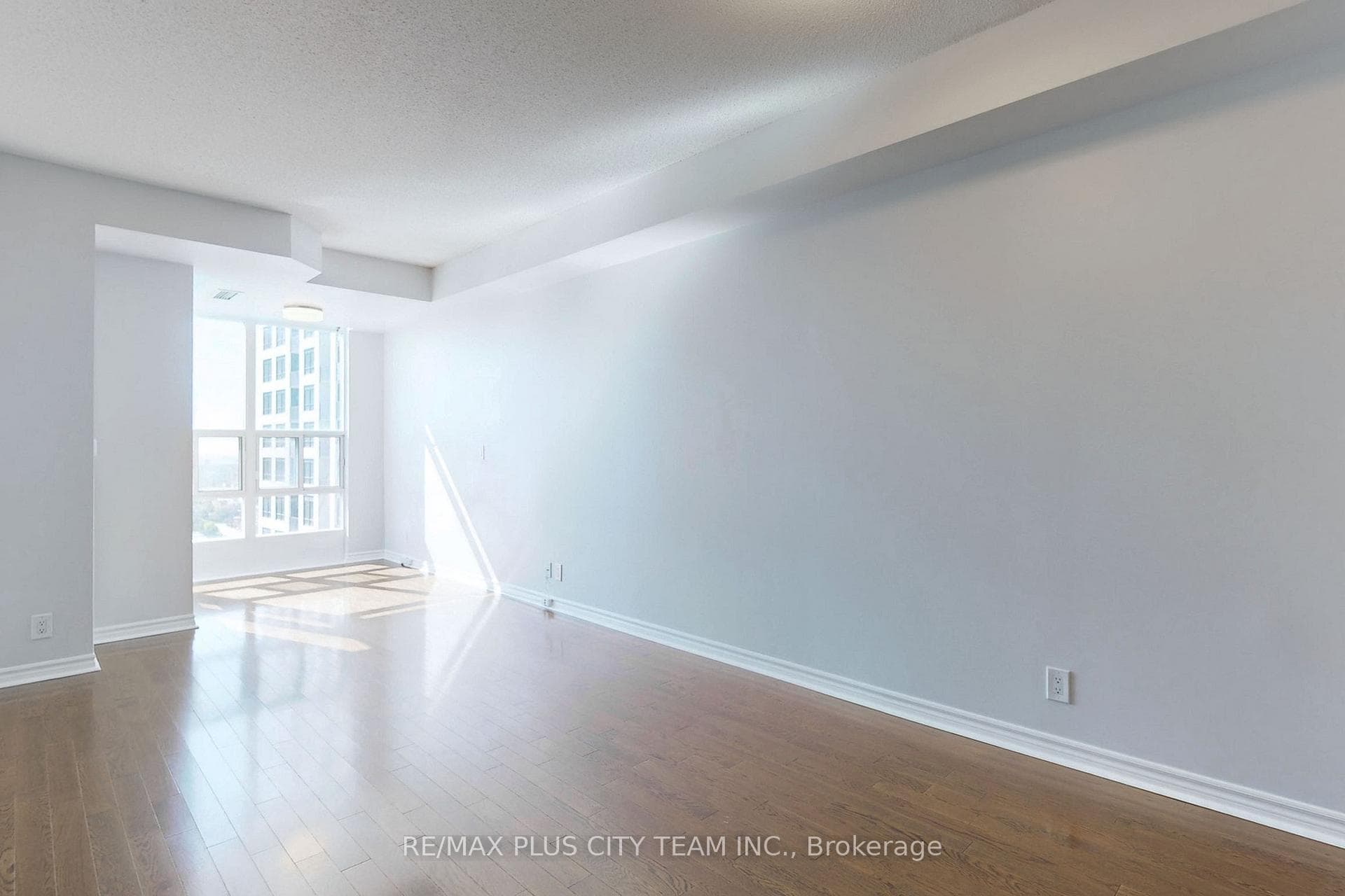 33 Elm Drive Unit 2613 photo 11