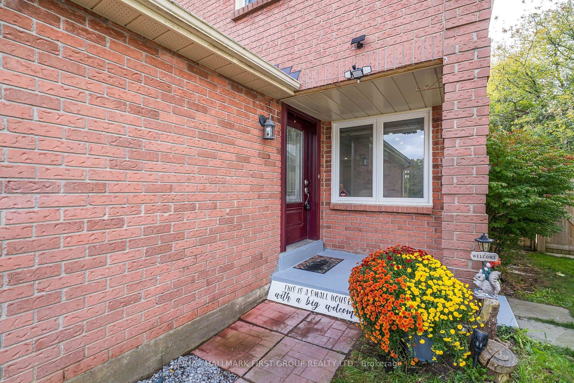 21 Mandy Court photo 2