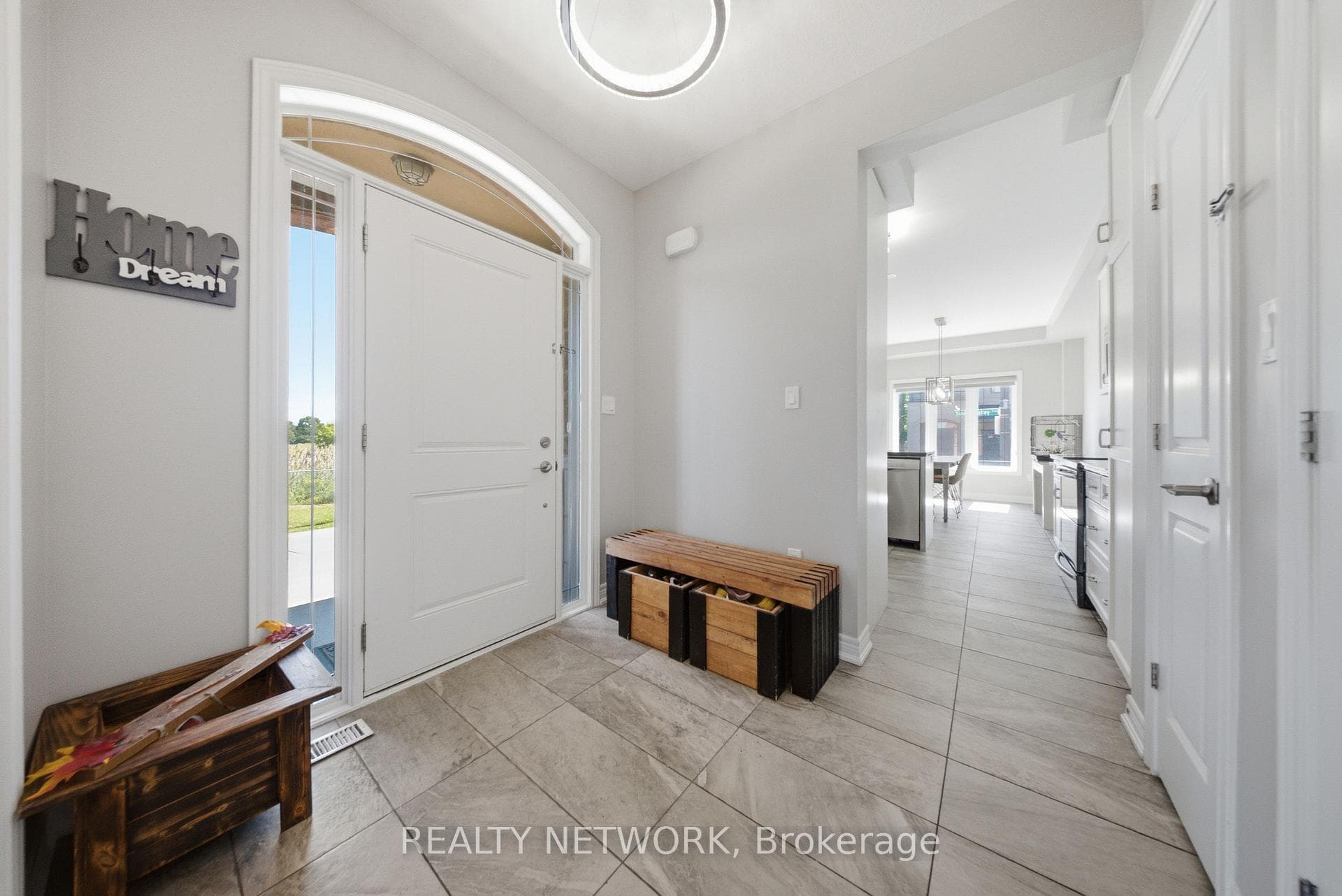 104 Sonoma Valley Crescent photo 5