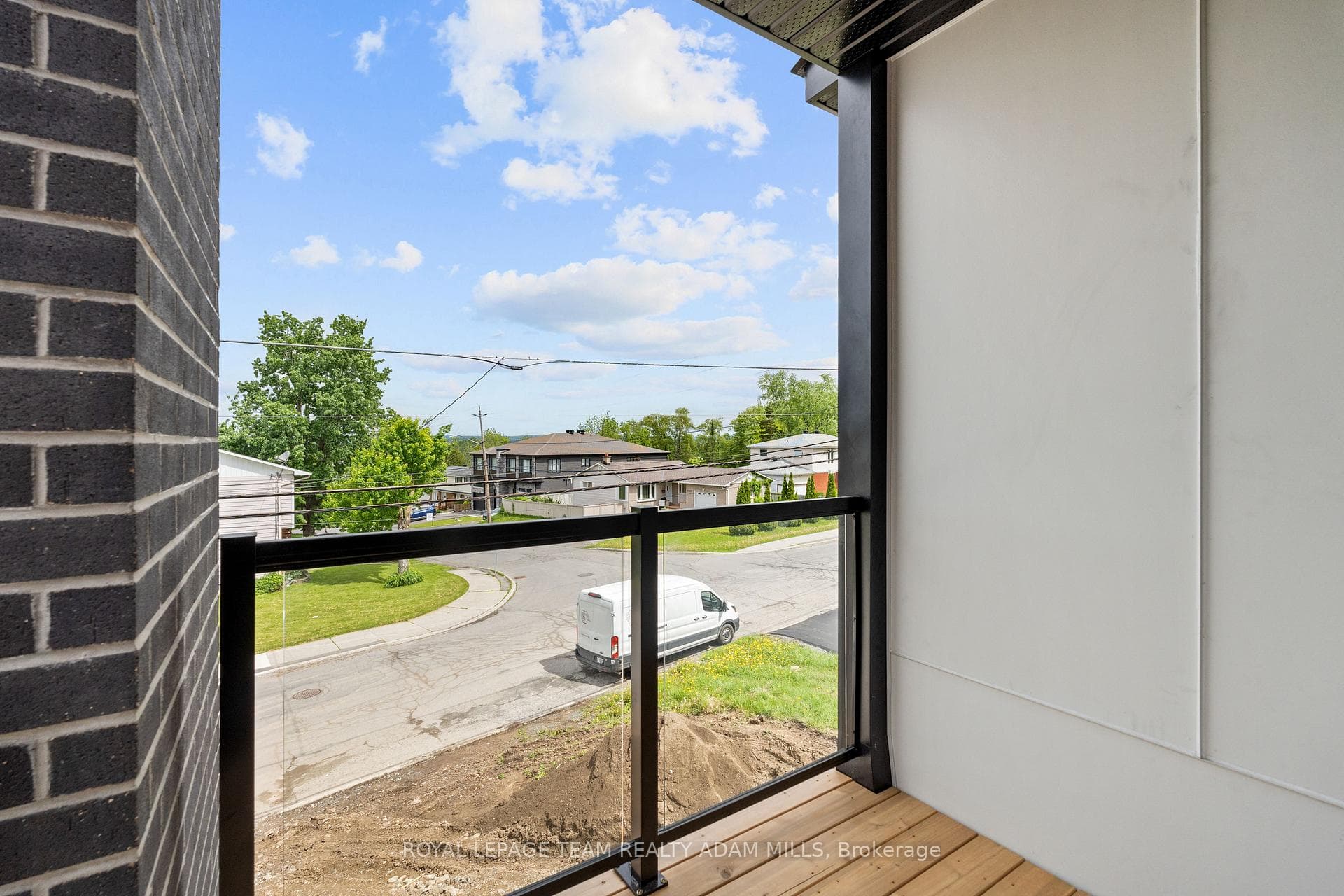 6952 Notre Dame Street photo 29