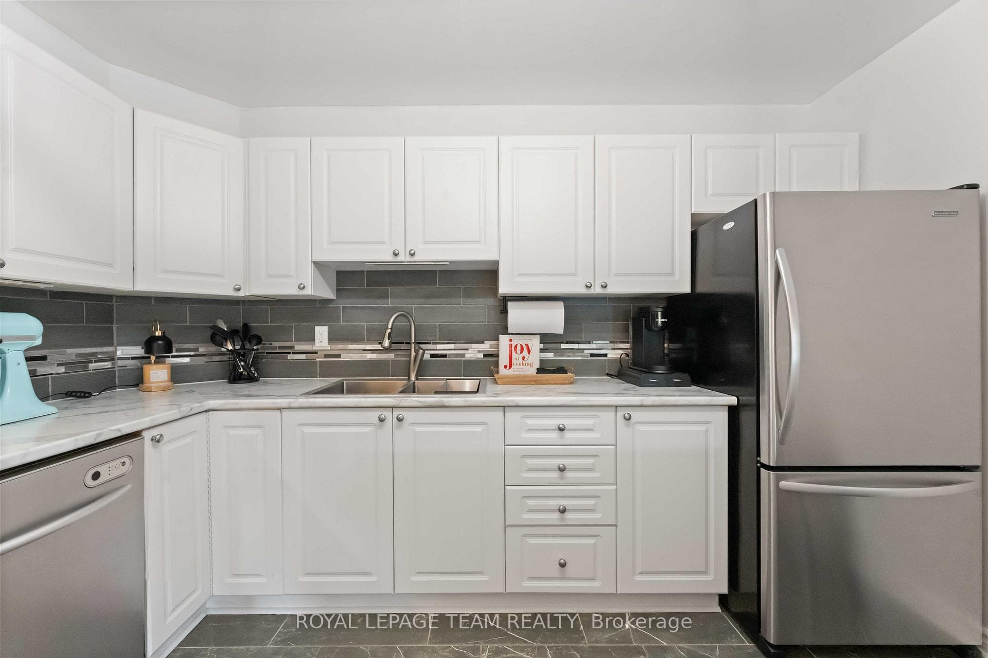 97 Crestway Drive Unit A photo 15