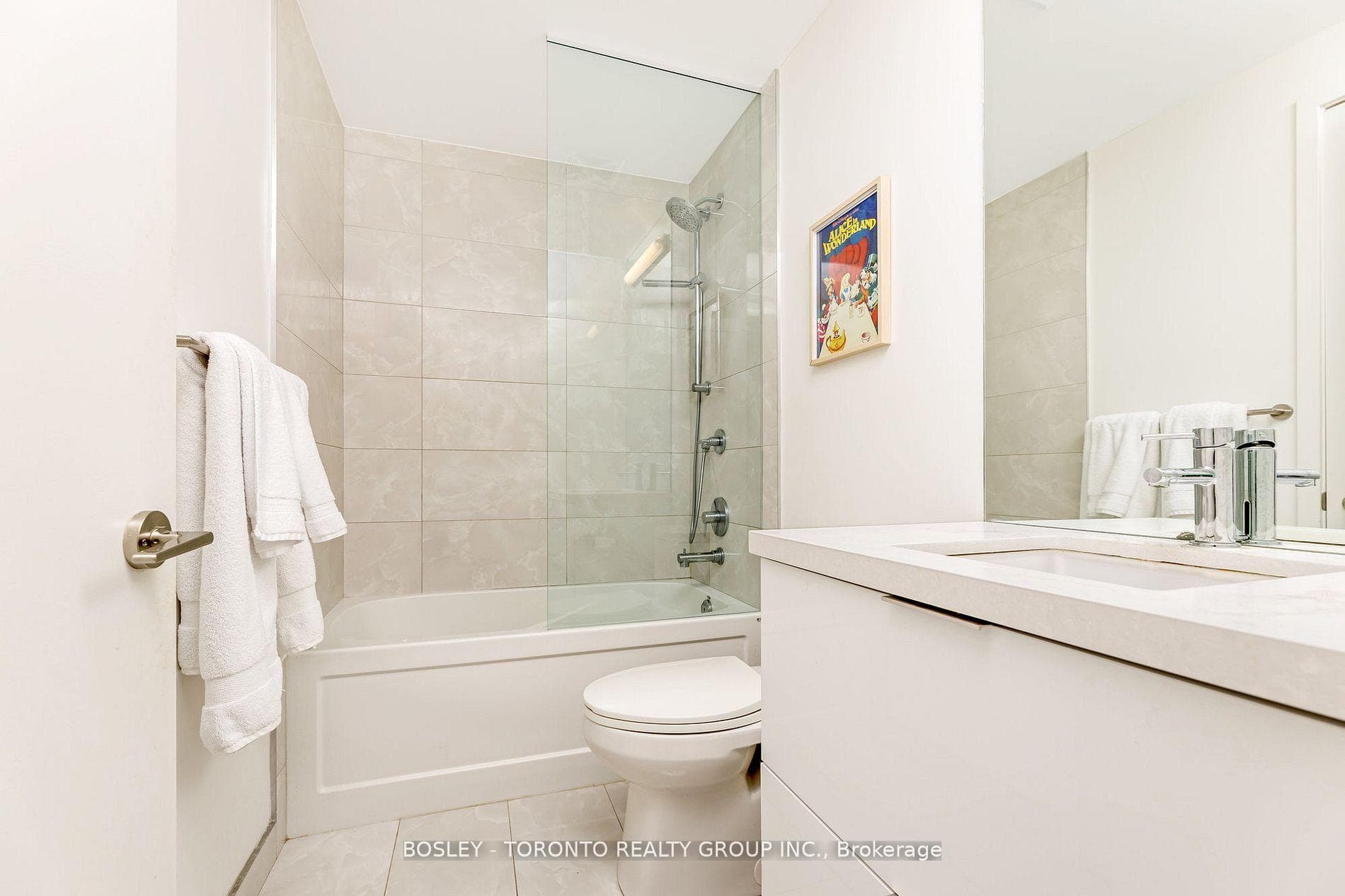 158 Front Street Unit 719 photo 12