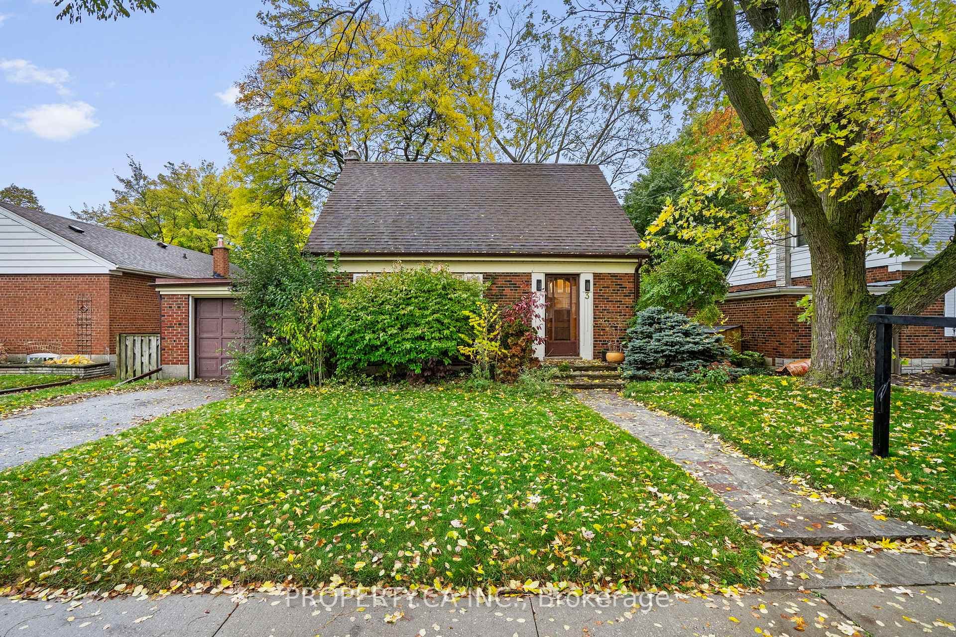 3 Ambleside Avenue photo 1