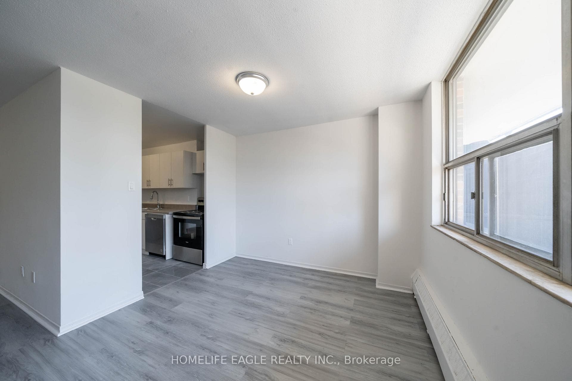 5 Glamorgan Avenue Unit 310 photo 5