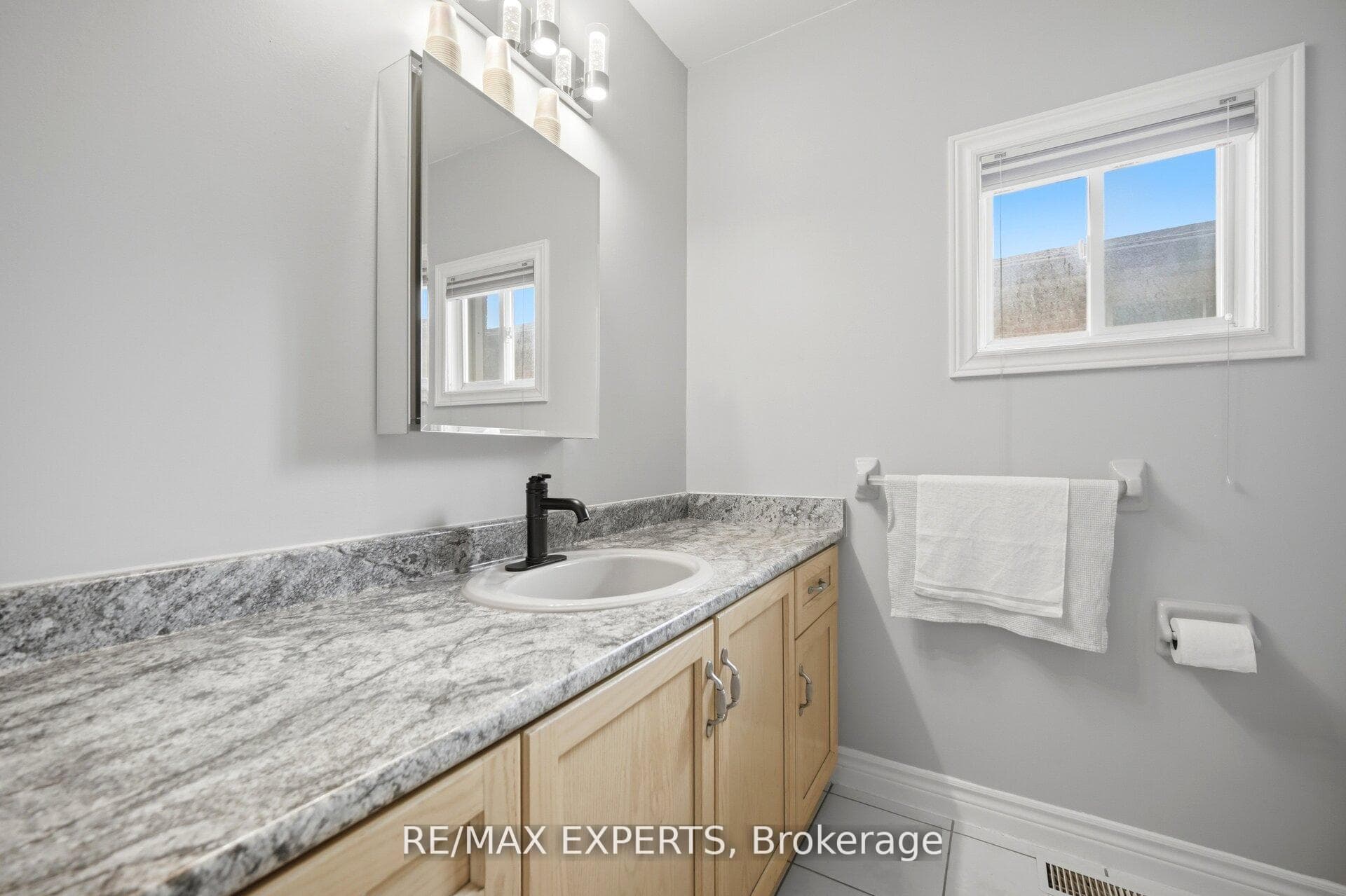 65 Brumwell Street photo 42