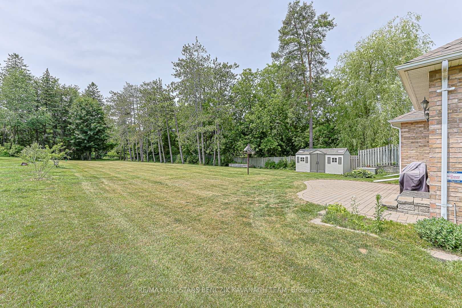 5633 Lakeshore Road photo 30