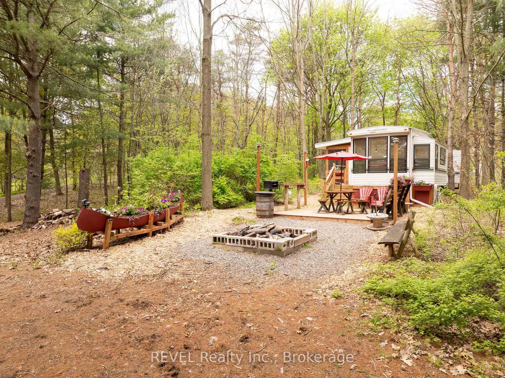 573 CANBORO Road photo 47