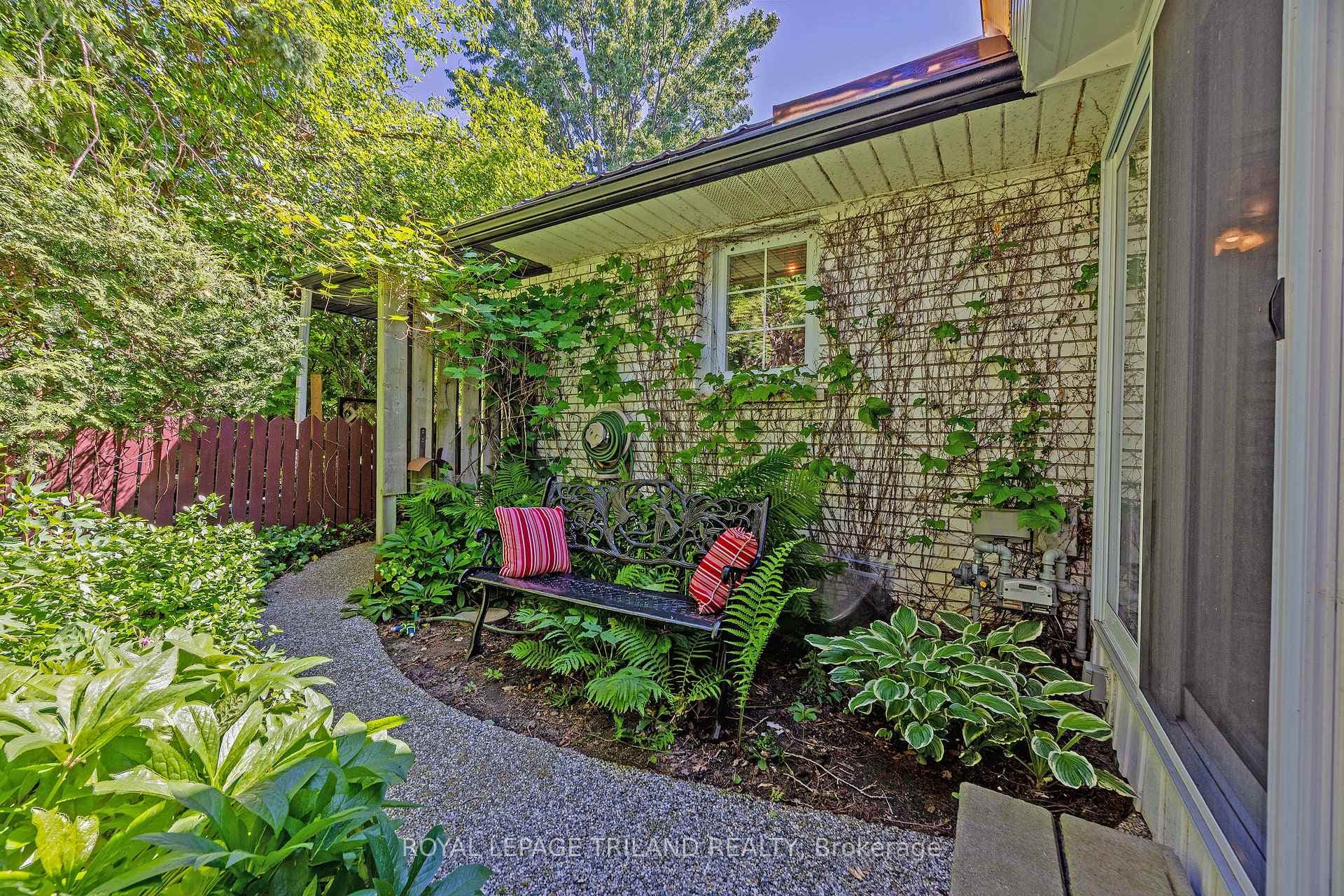 1152 Ivanhill Road photo 29