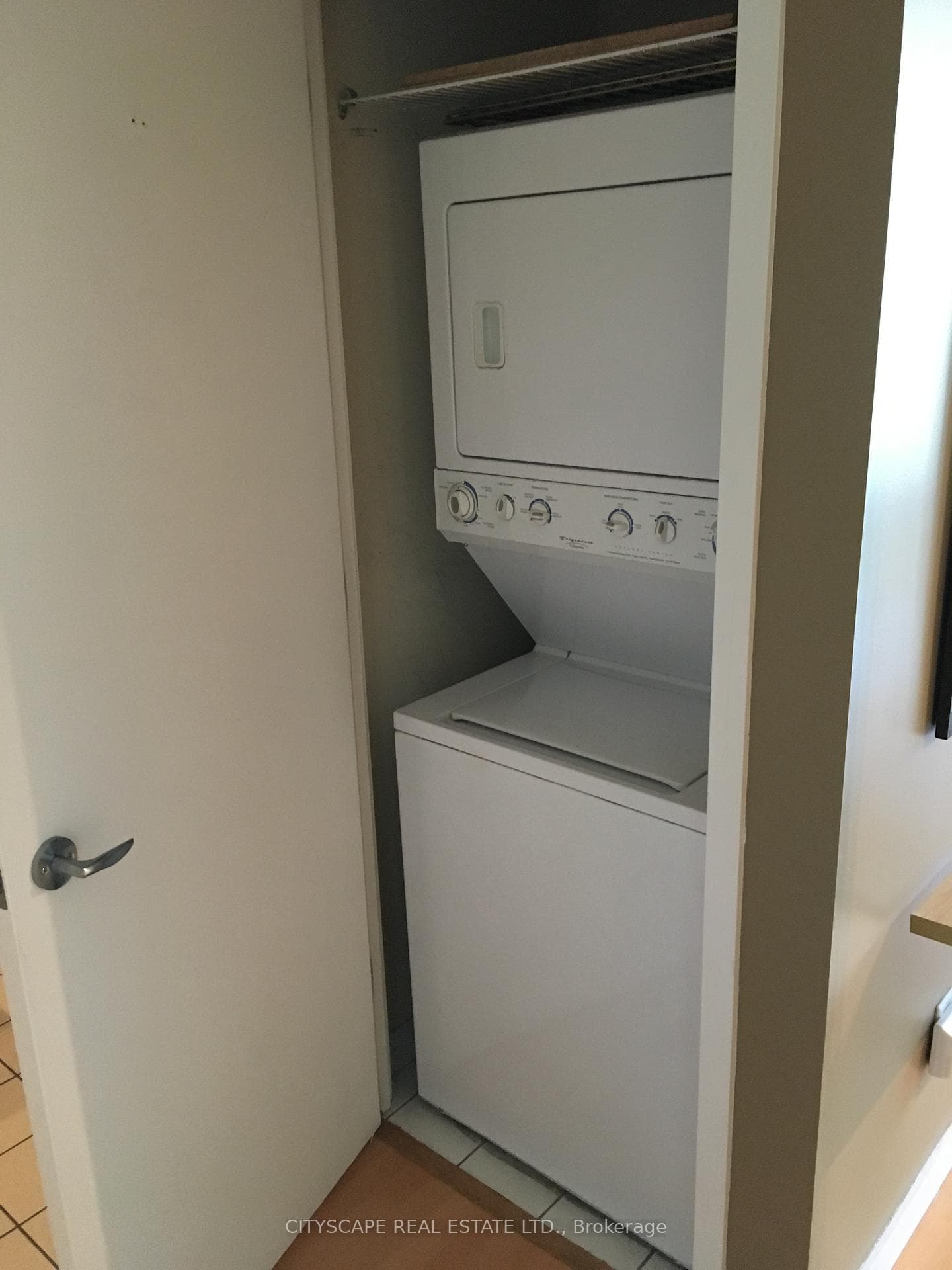 281 Mutual Street Unit 1806 photo 9