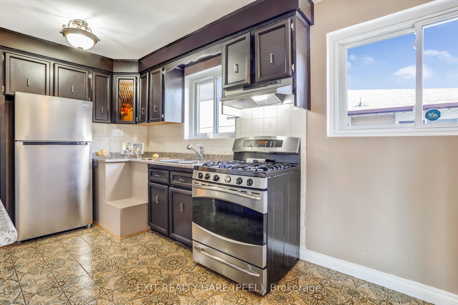 34 Chatsworth Drive photo 15