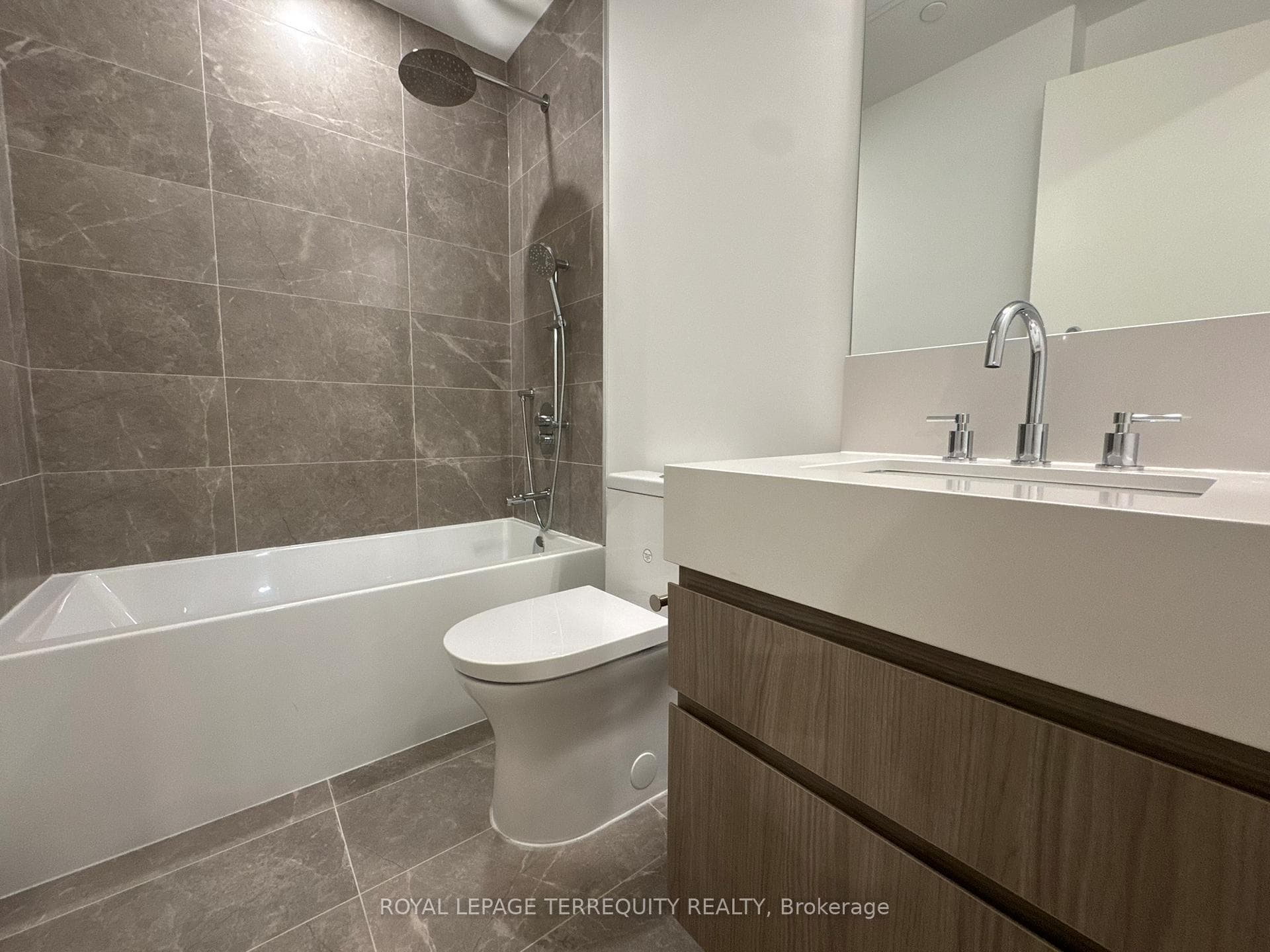 200 Keewatin Avenue Unit 103 photo 12