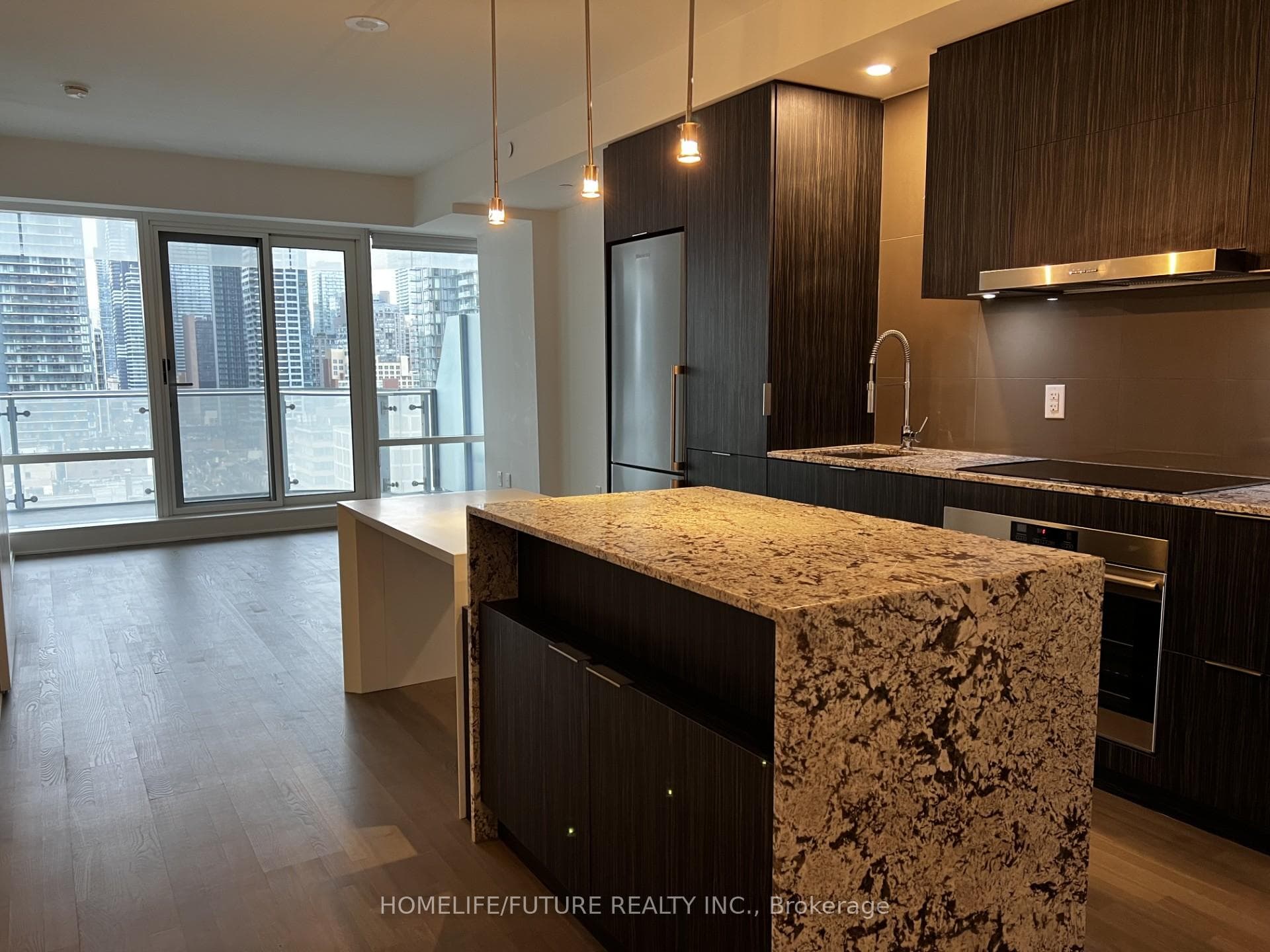 1 Bloor Street Unit 905 photo 1