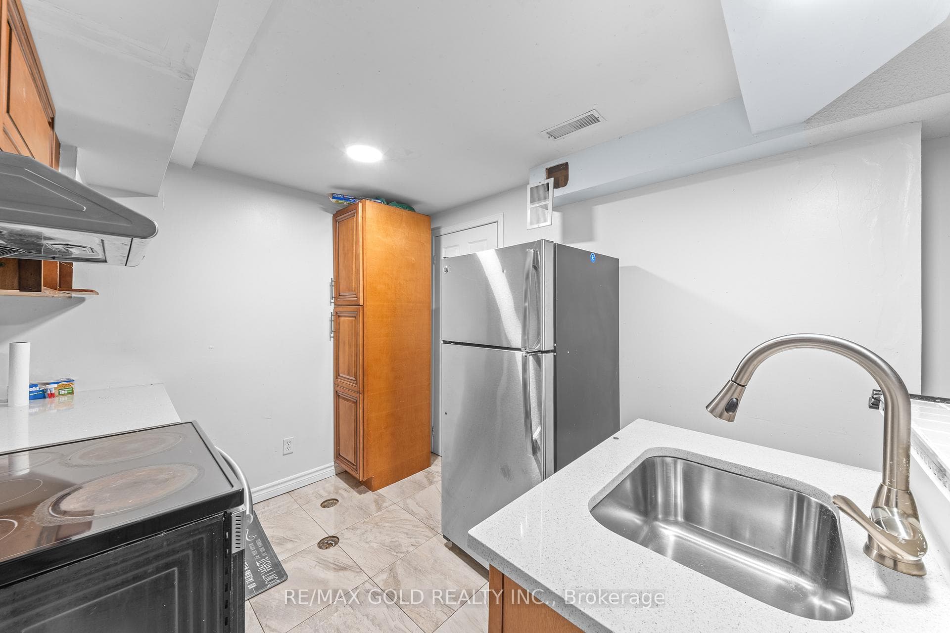 53 Linderwood Drive photo 38