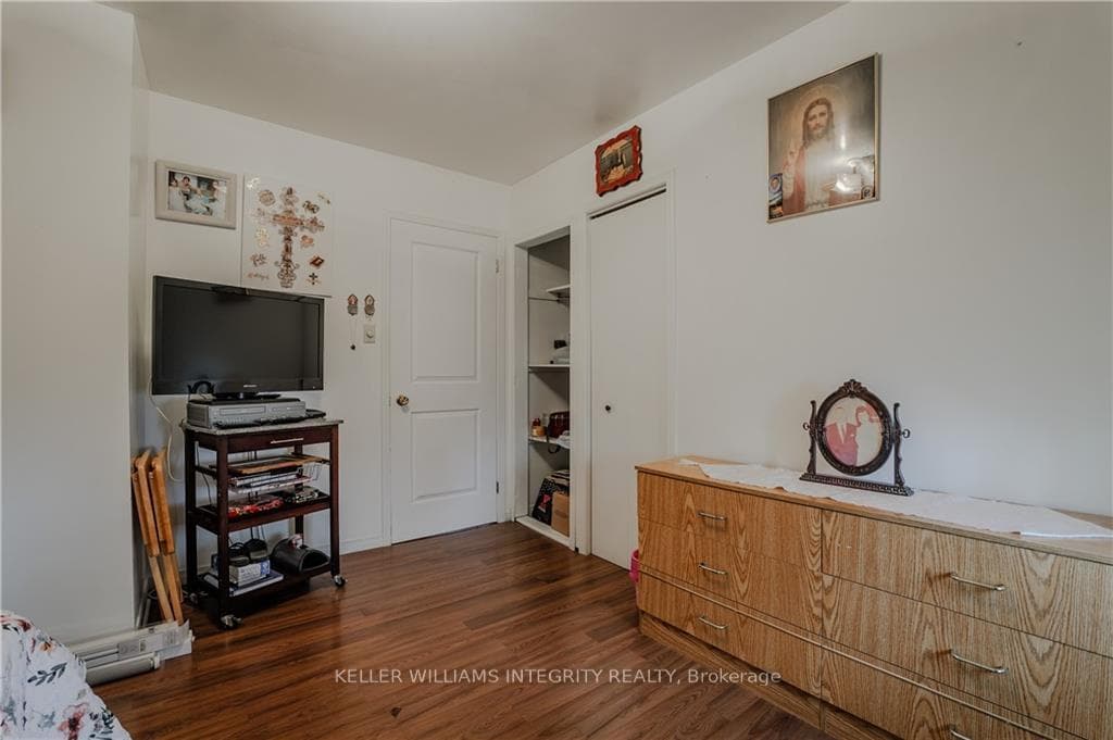 9 LEDUC Circle photo 17