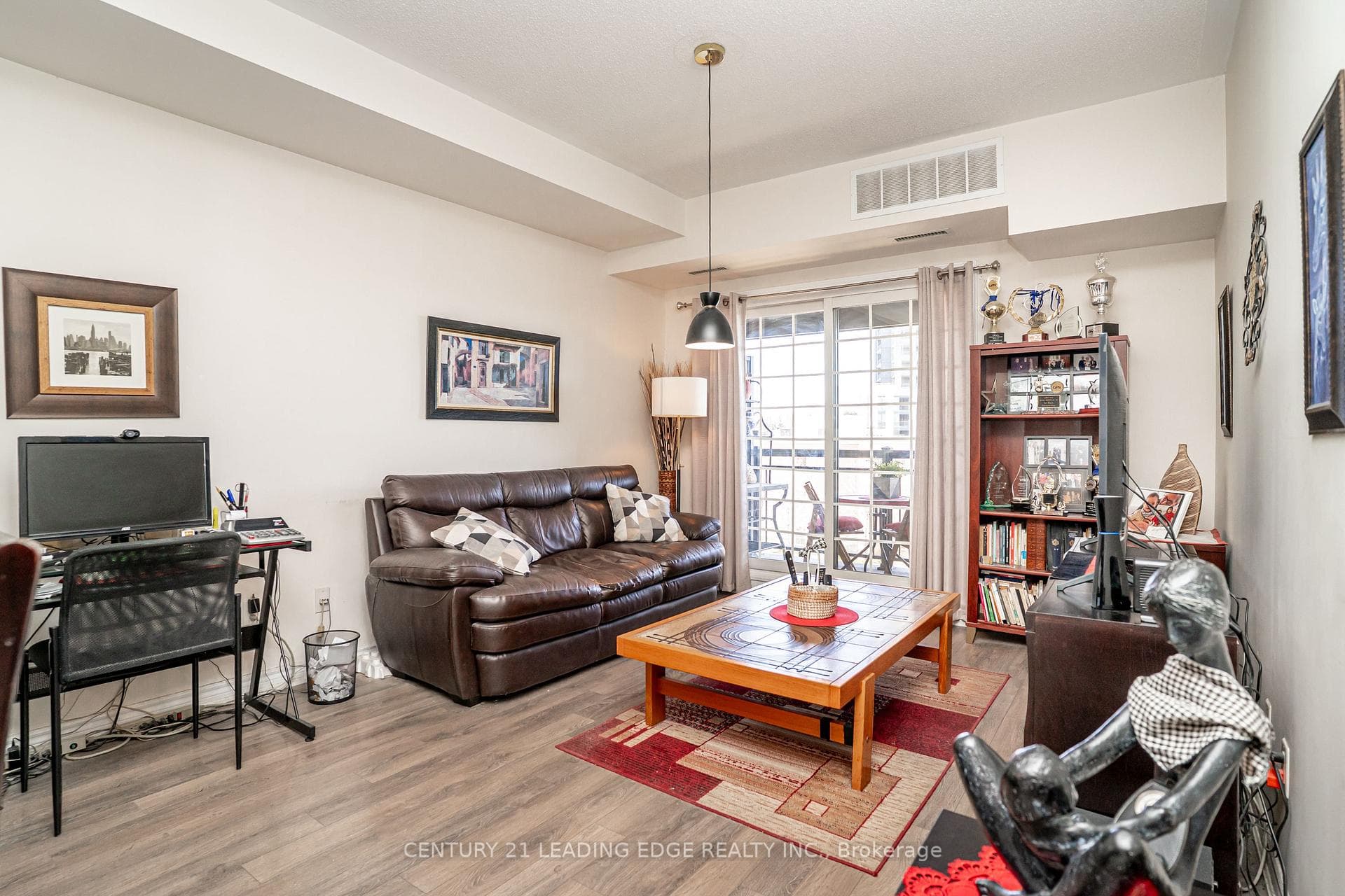 570 Lolita Gardens Unit 421 photo 14