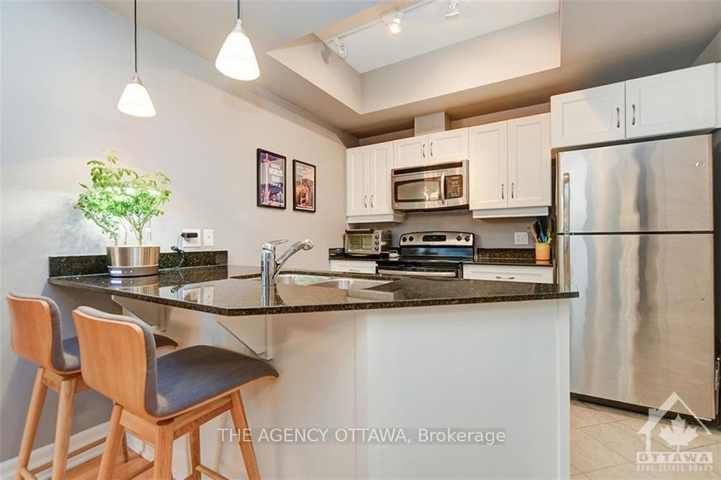 235 KENT Street Unit 1015 photo 4