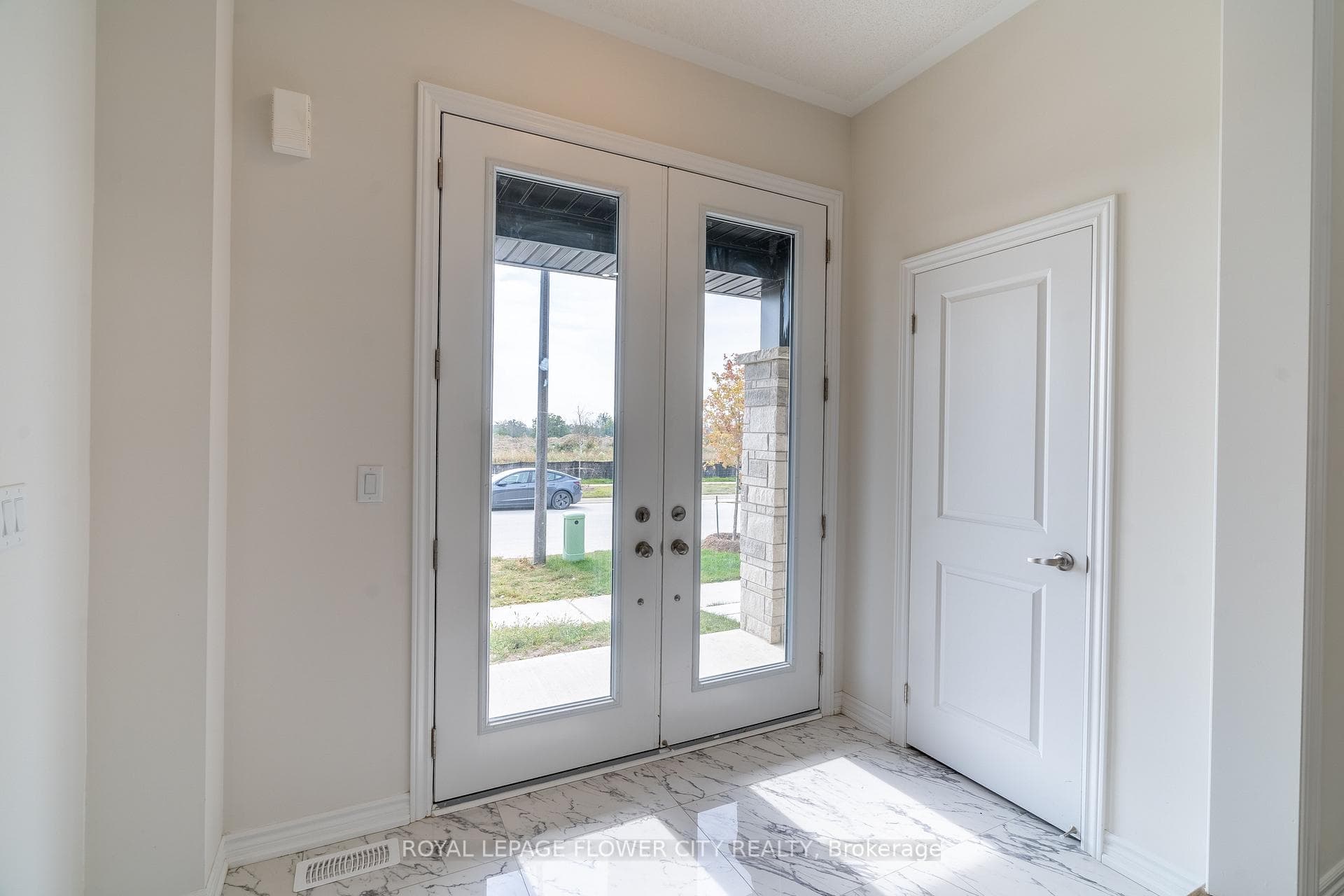 23 Galvin Avenue photo 3