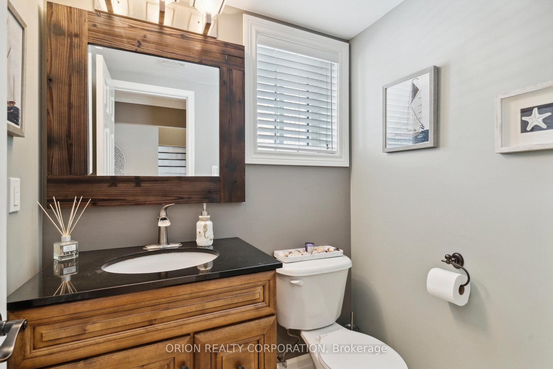 62 Milfoil Street photo 19