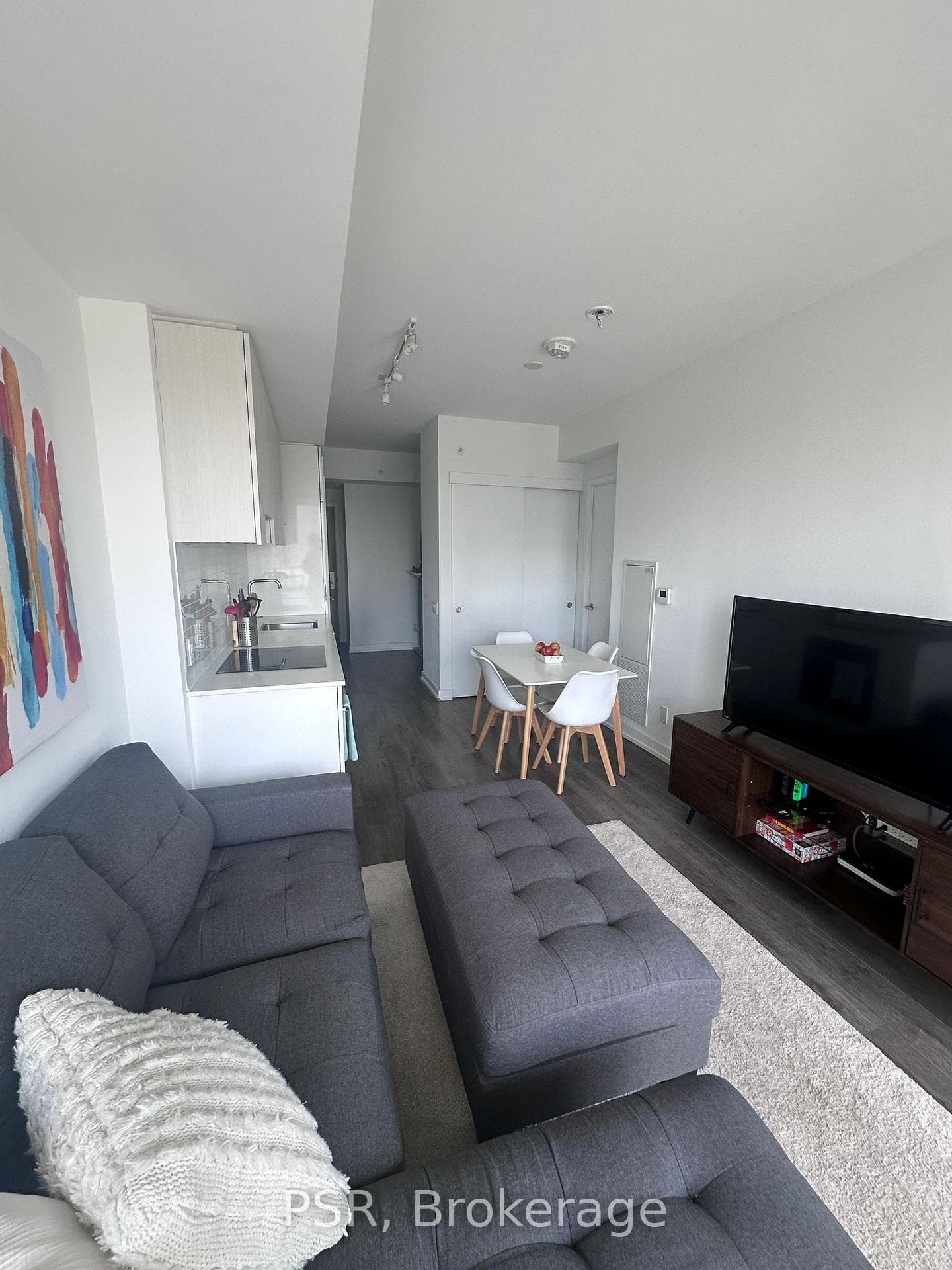 161 Roehampton Avenue Unit 2712 photo 6