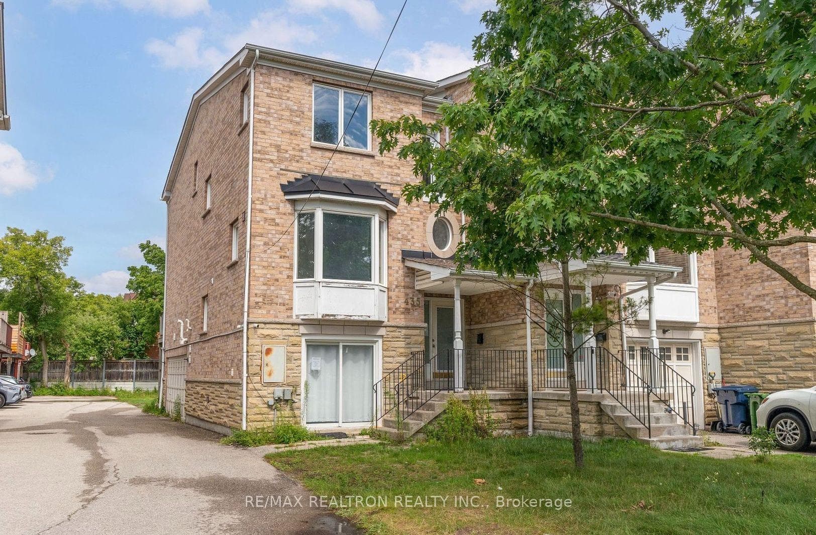 435 Meadowvale Road Unit Ground Floor photo 1