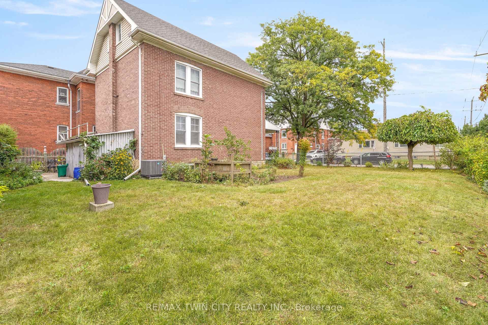 120 Alfred Street photo 34