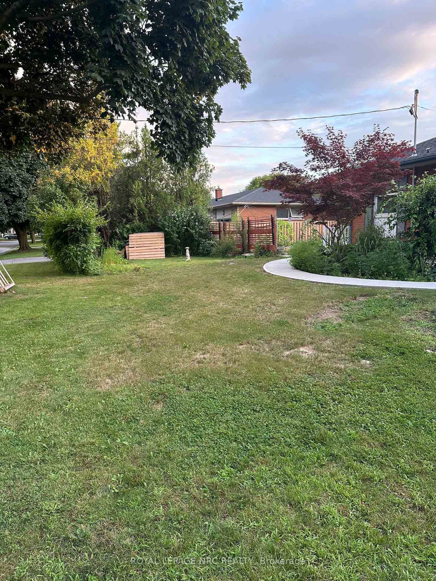 35 O'mara Drive Unit Lower photo 2