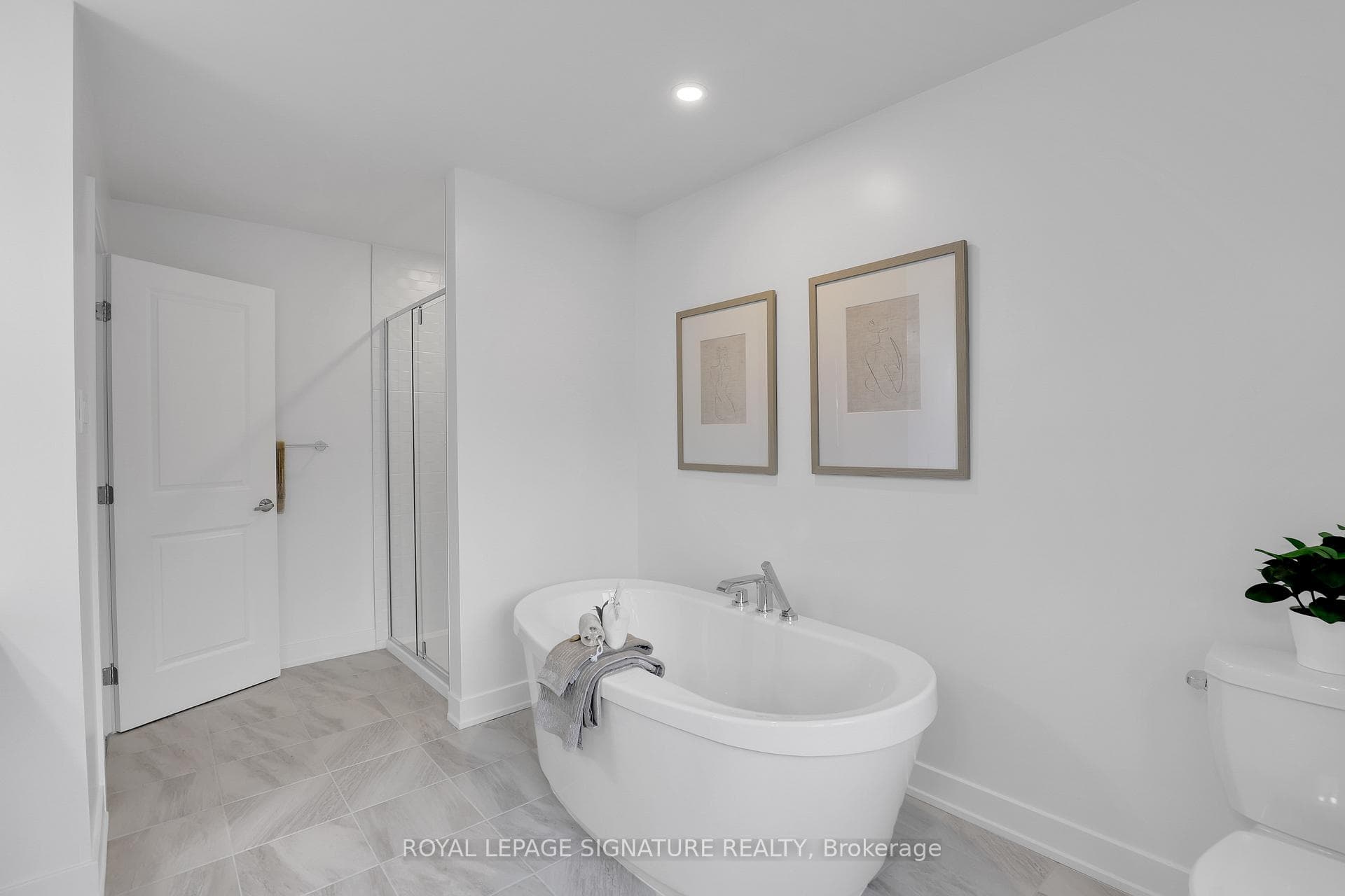 1041 Hydrangea Avenue photo 28