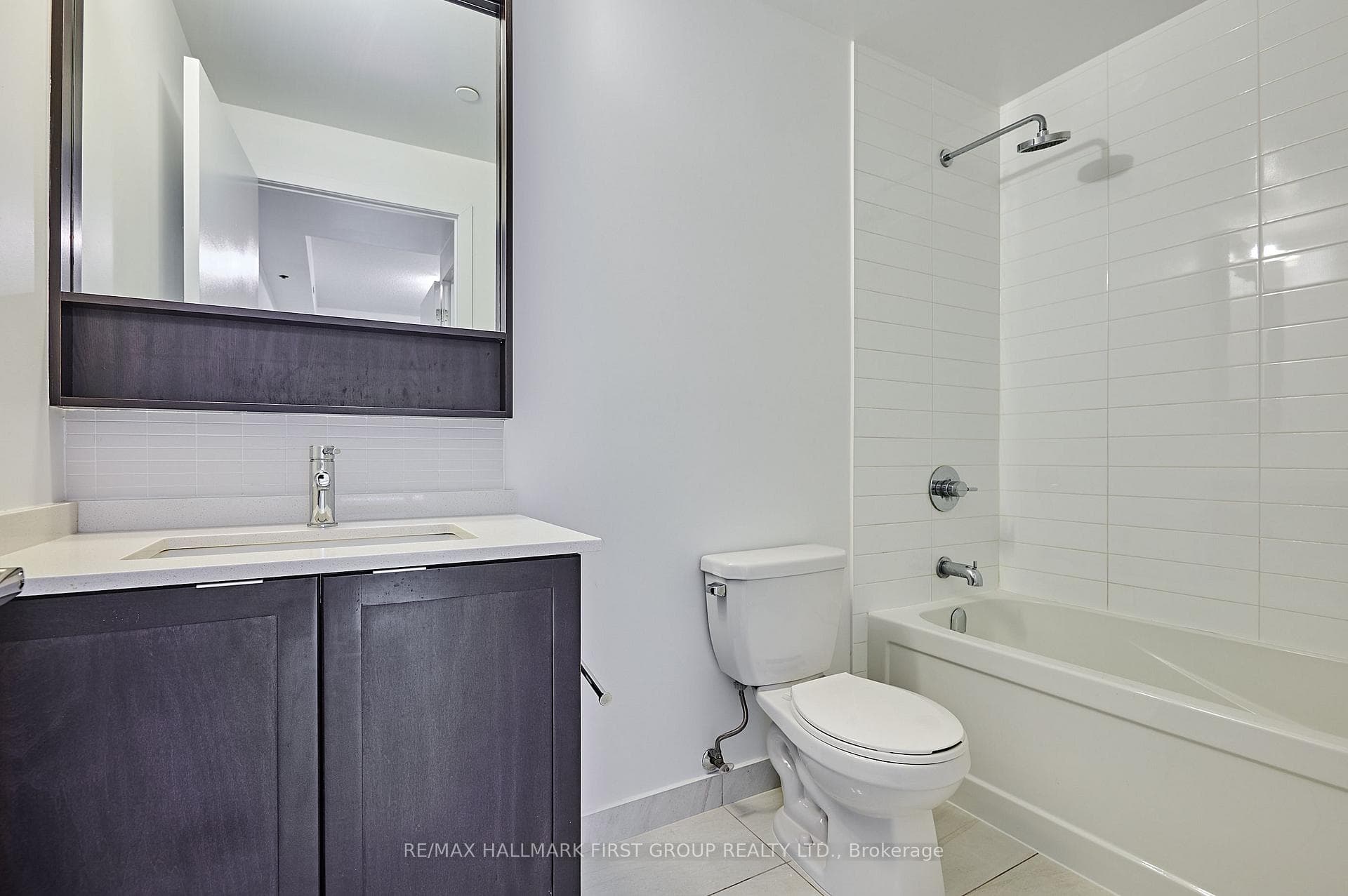 2560 Eglinton Avenue Unit 1502 photo 18