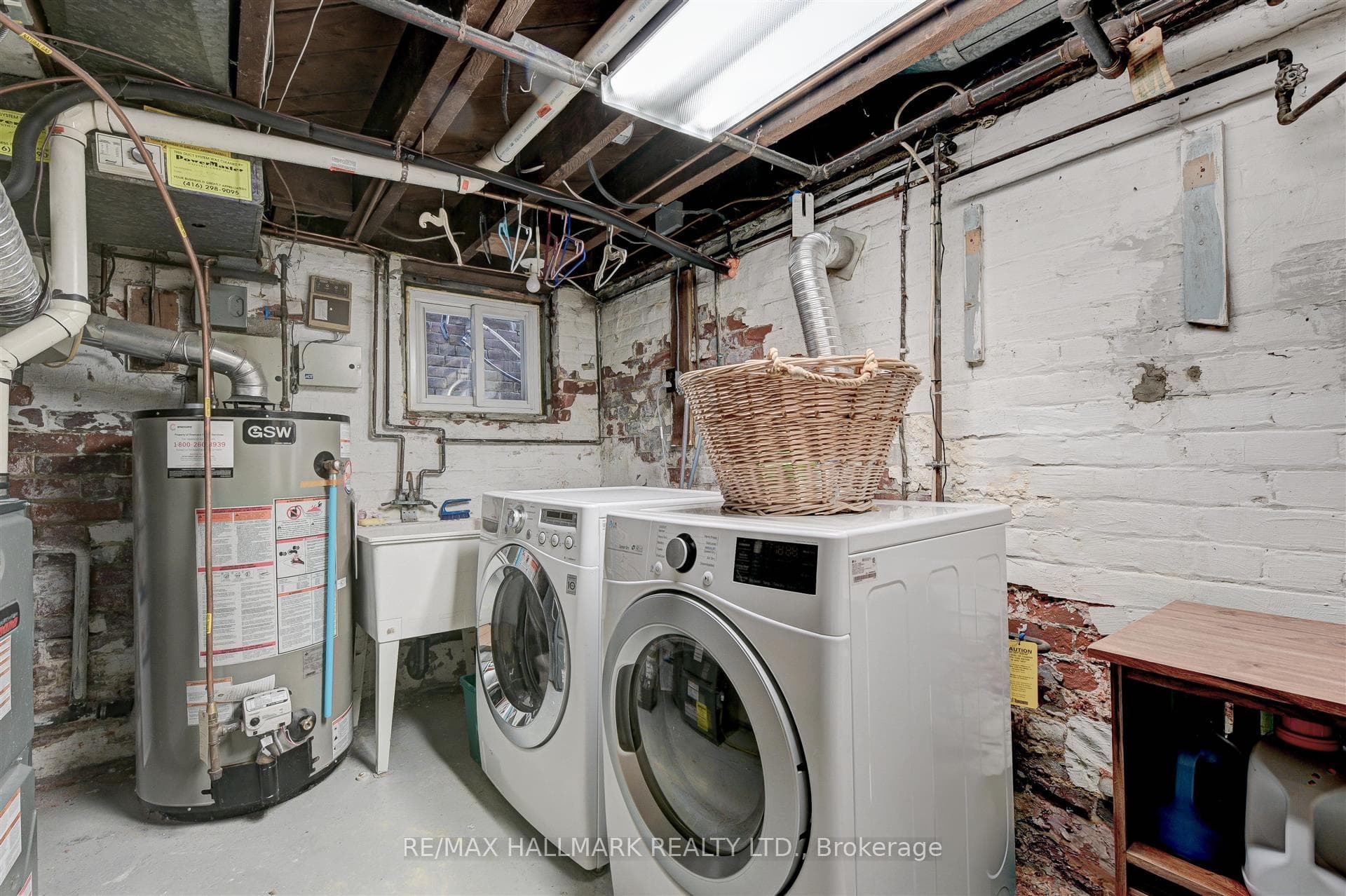 754 Logan Avenue photo 37
