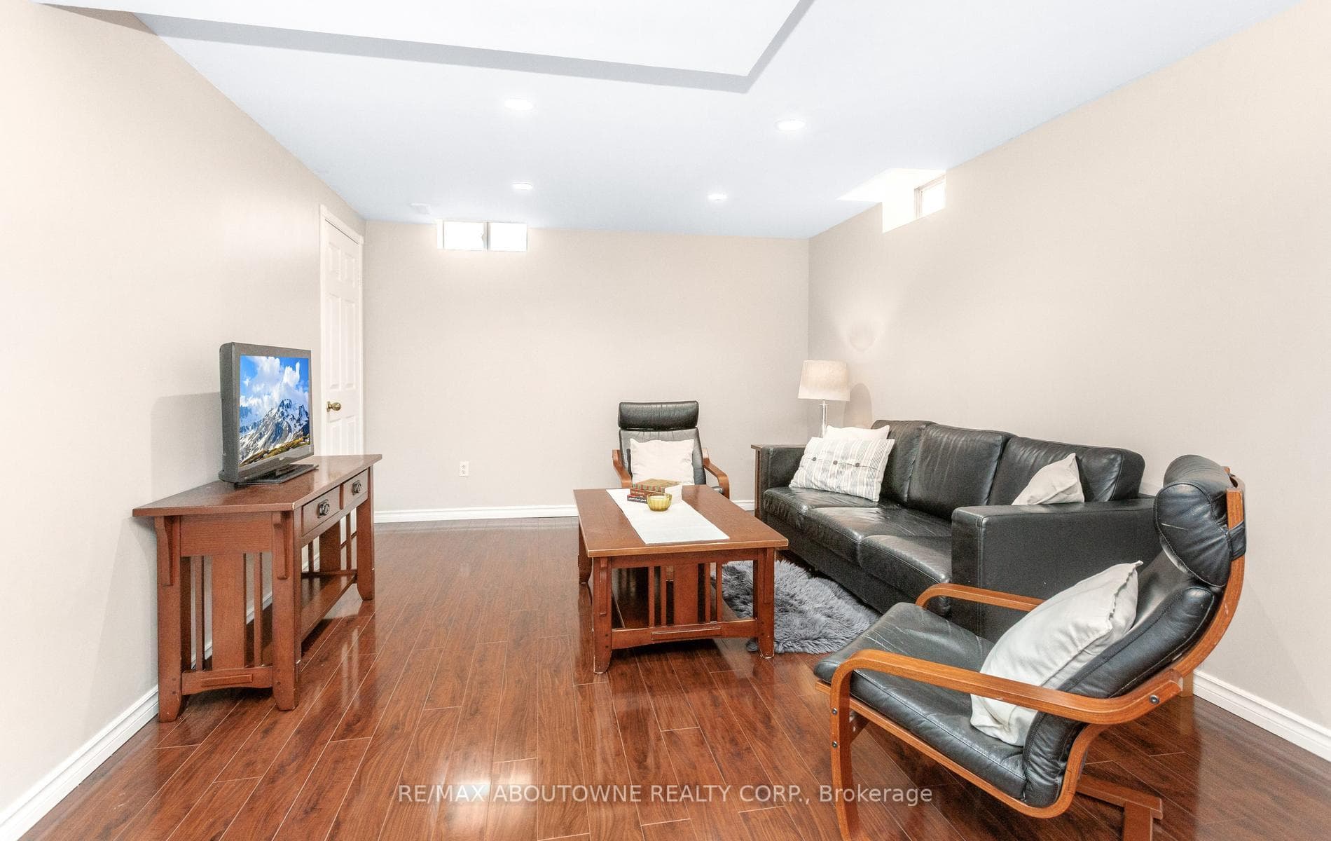 1363 Brookstar Drive photo 31