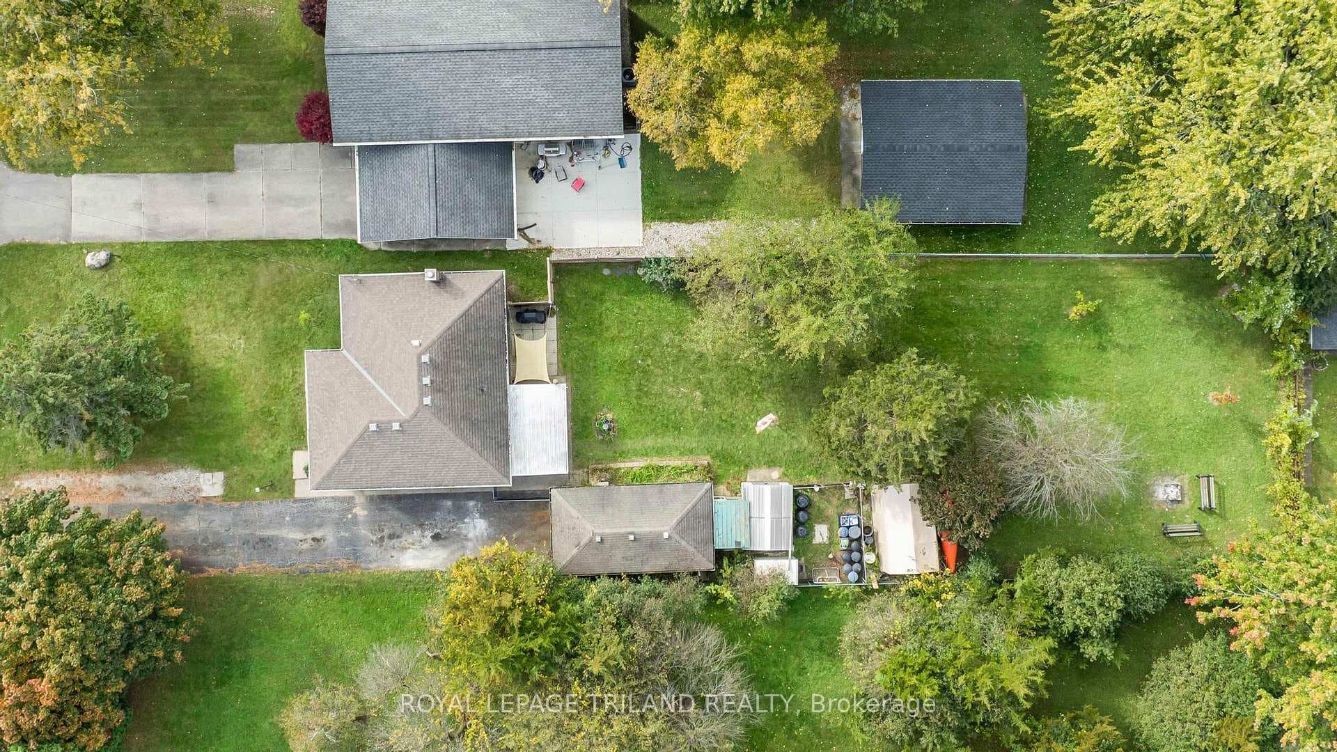 578 Creston Avenue photo 33