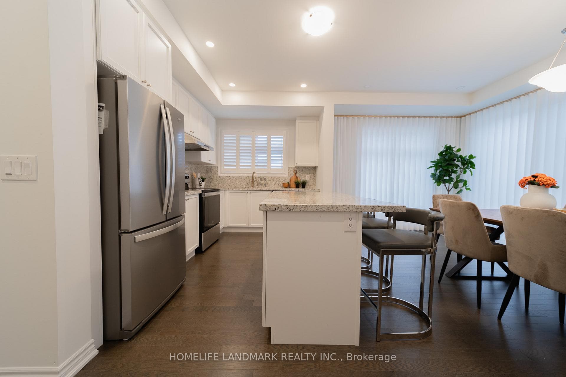 54 Guardhouse Crescent photo 6