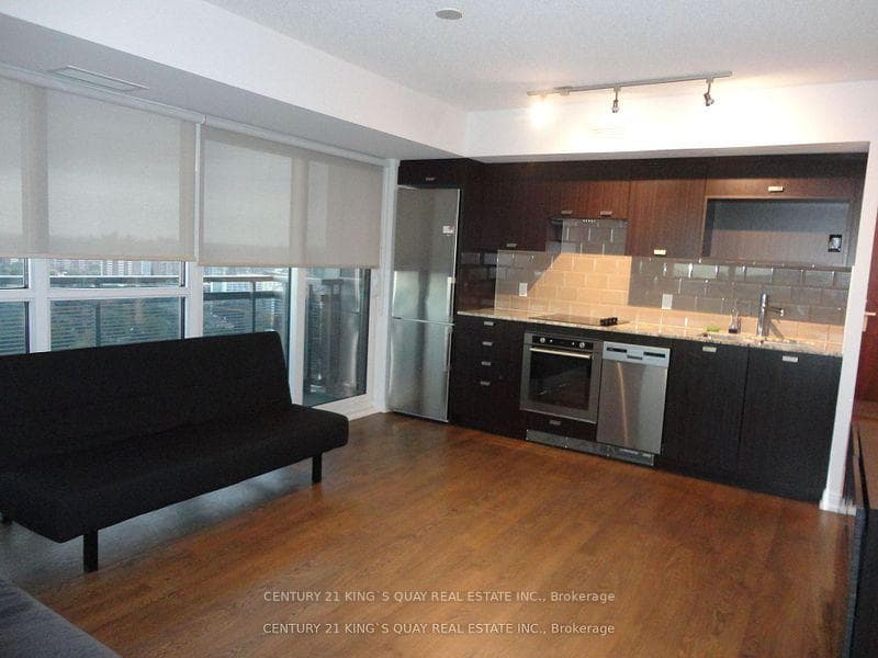 275 Village Green Square Unit 2823 photo 7
