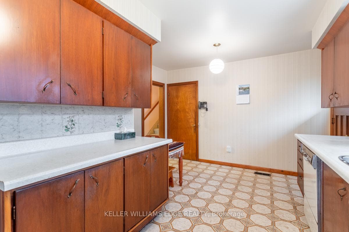 165 Deschene Avenue photo 9