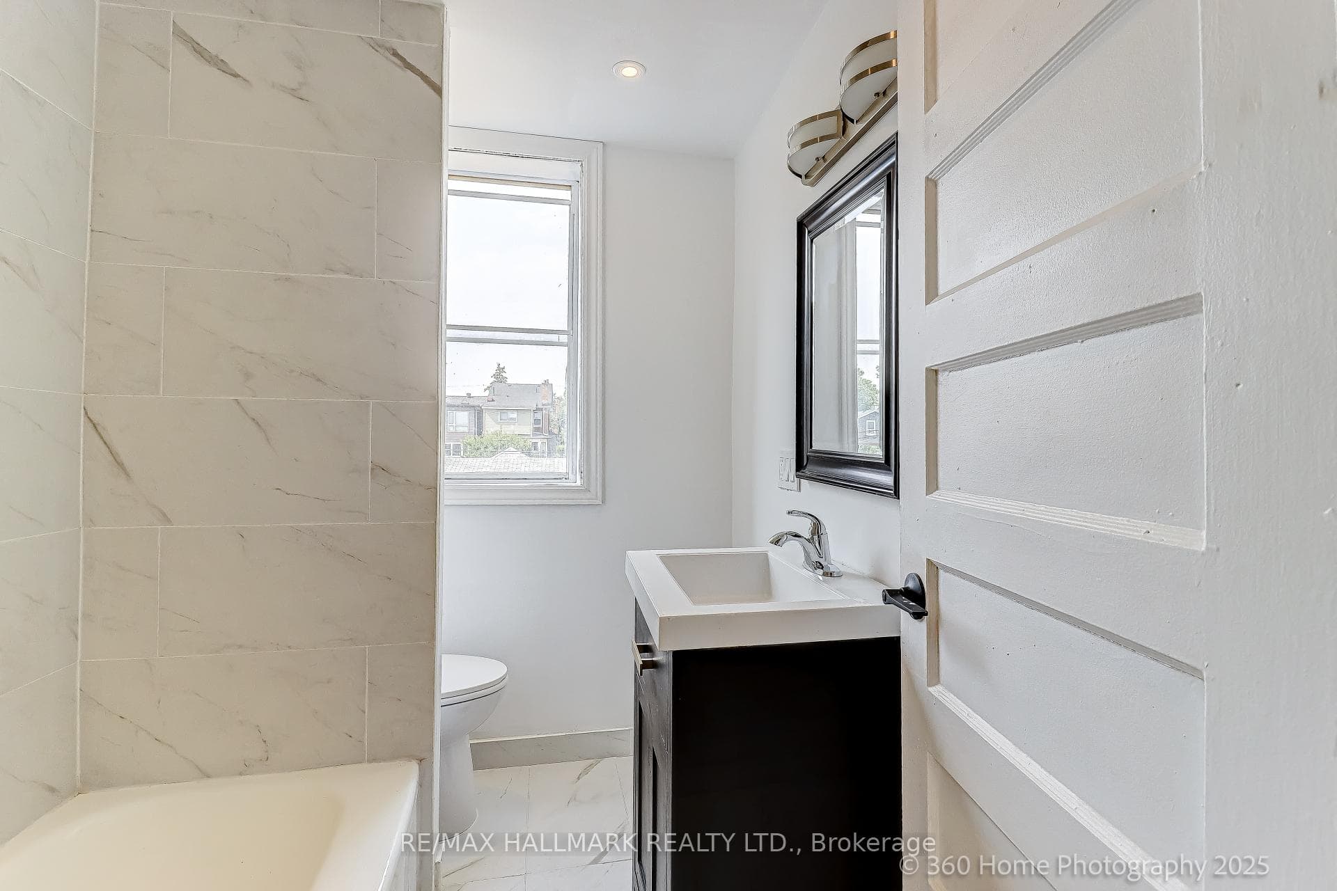 18 Conway Avenue photo 22