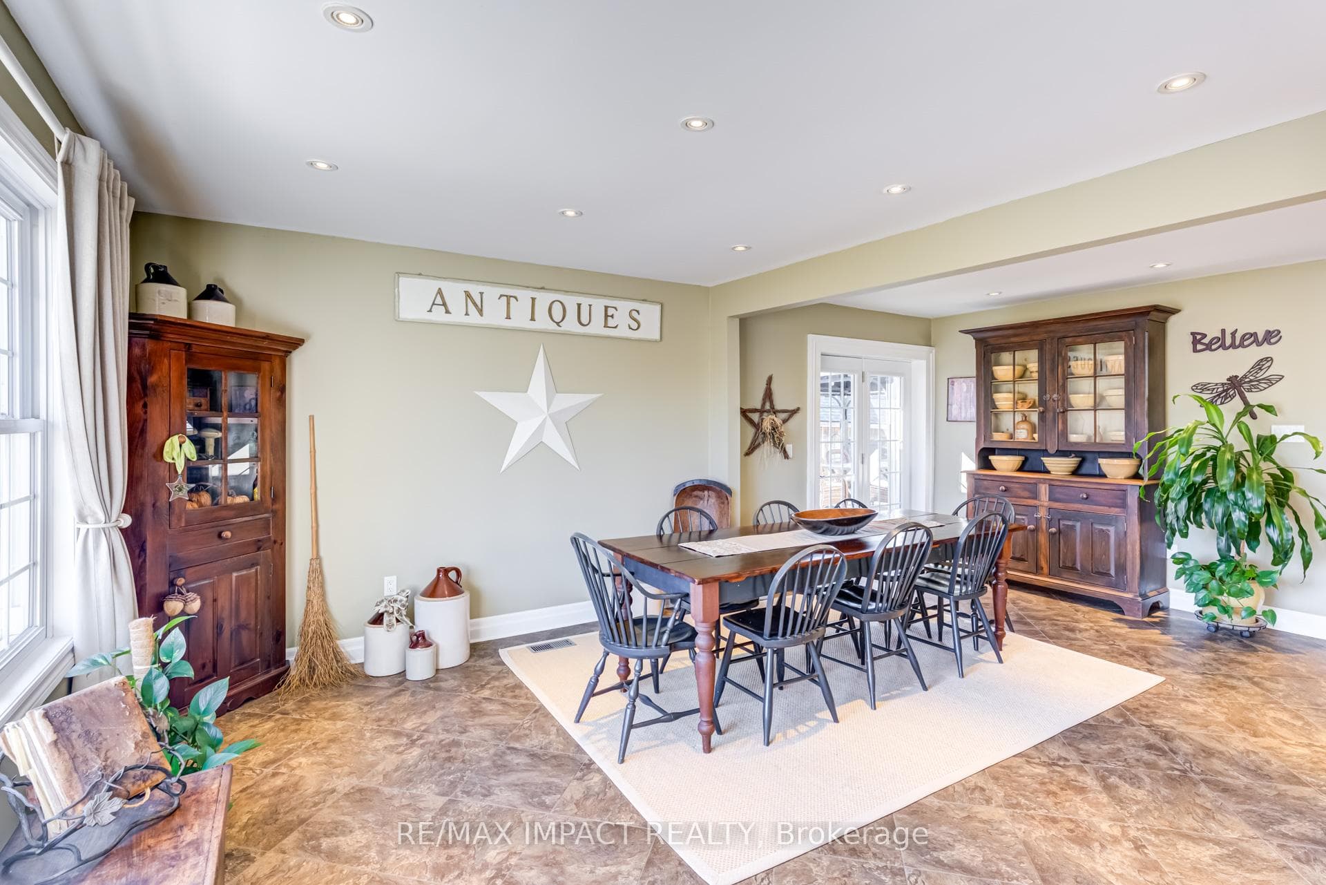 21 Propp Drive photo 5