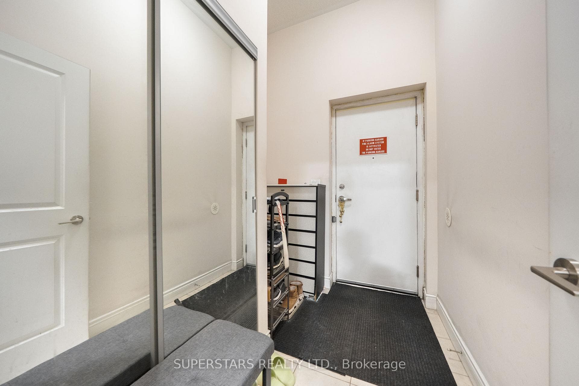 261 South Park Road photo 34