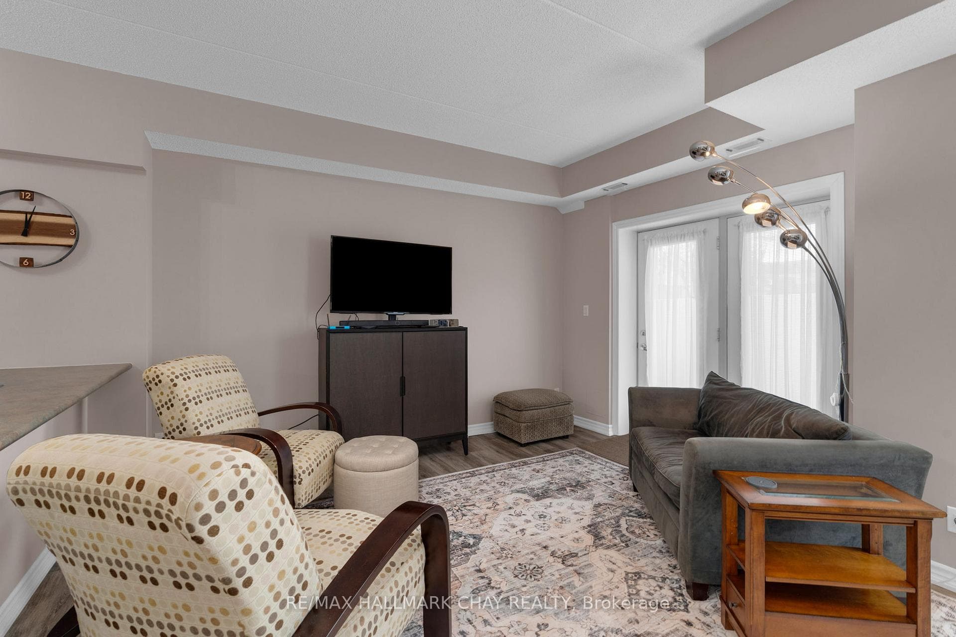 486 Laclie Street Unit 109 photo 6