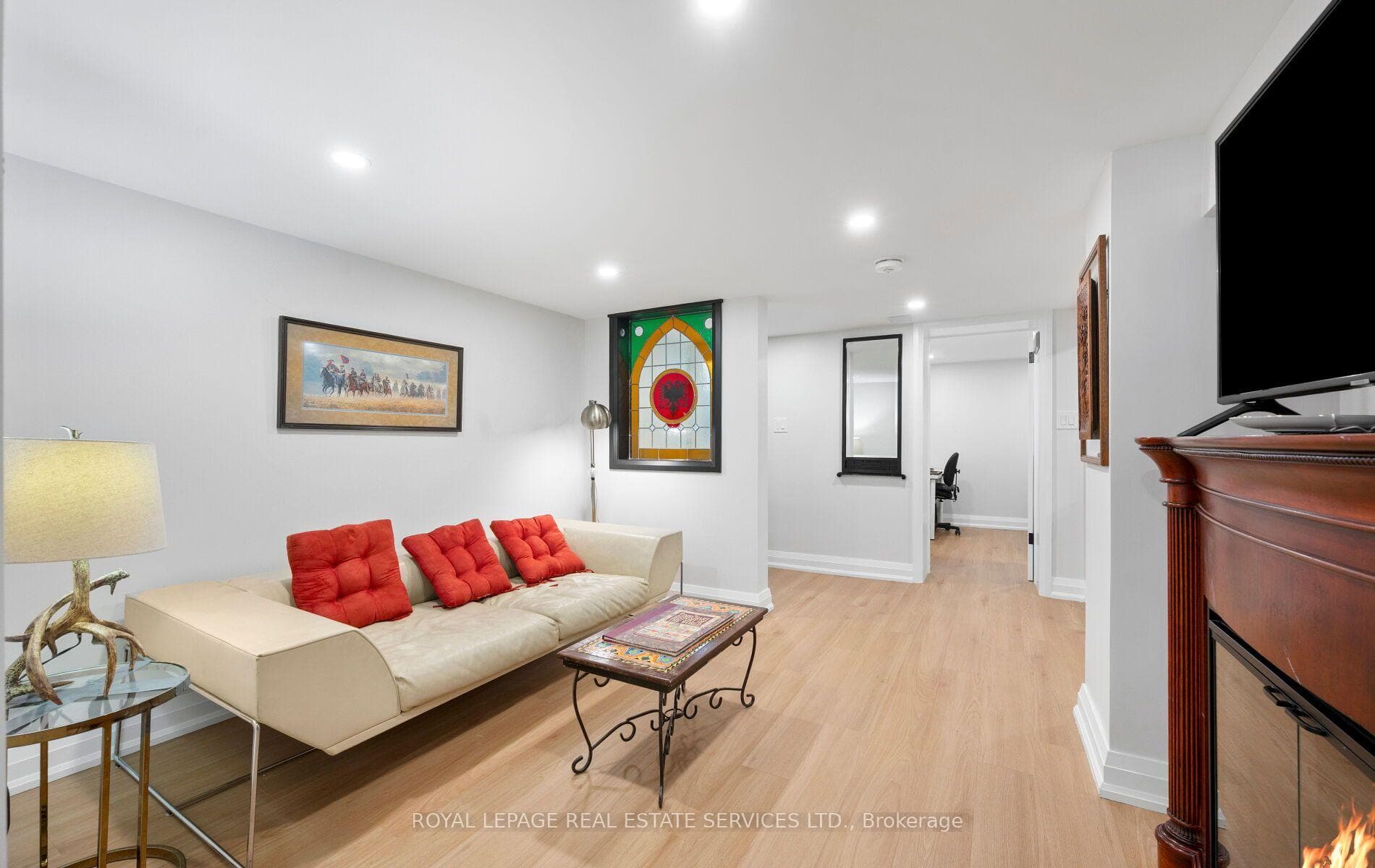 509 Christie Street photo 34