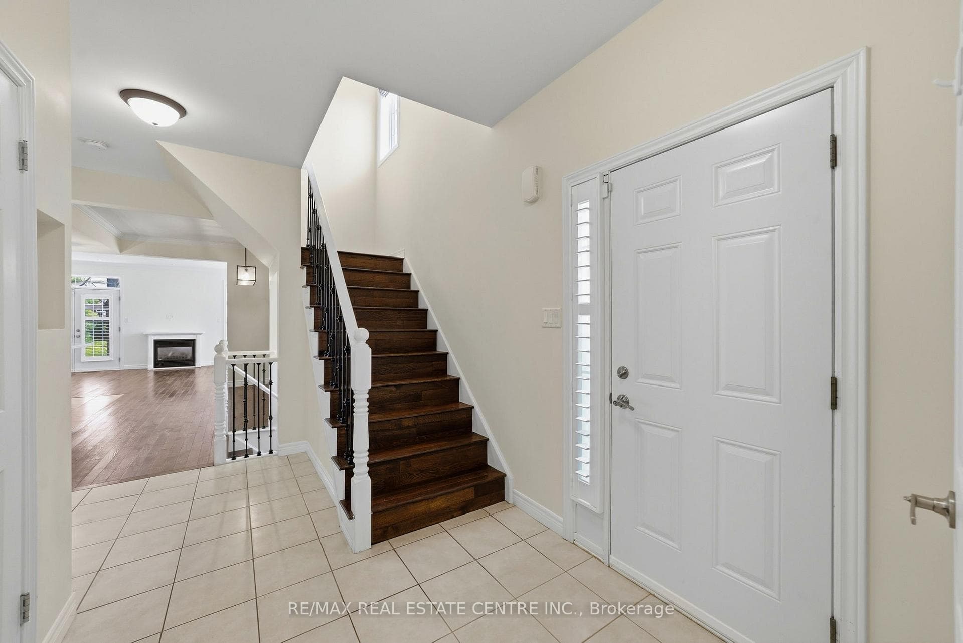 876 GOLF LINKS Road Unit 1 photo 4