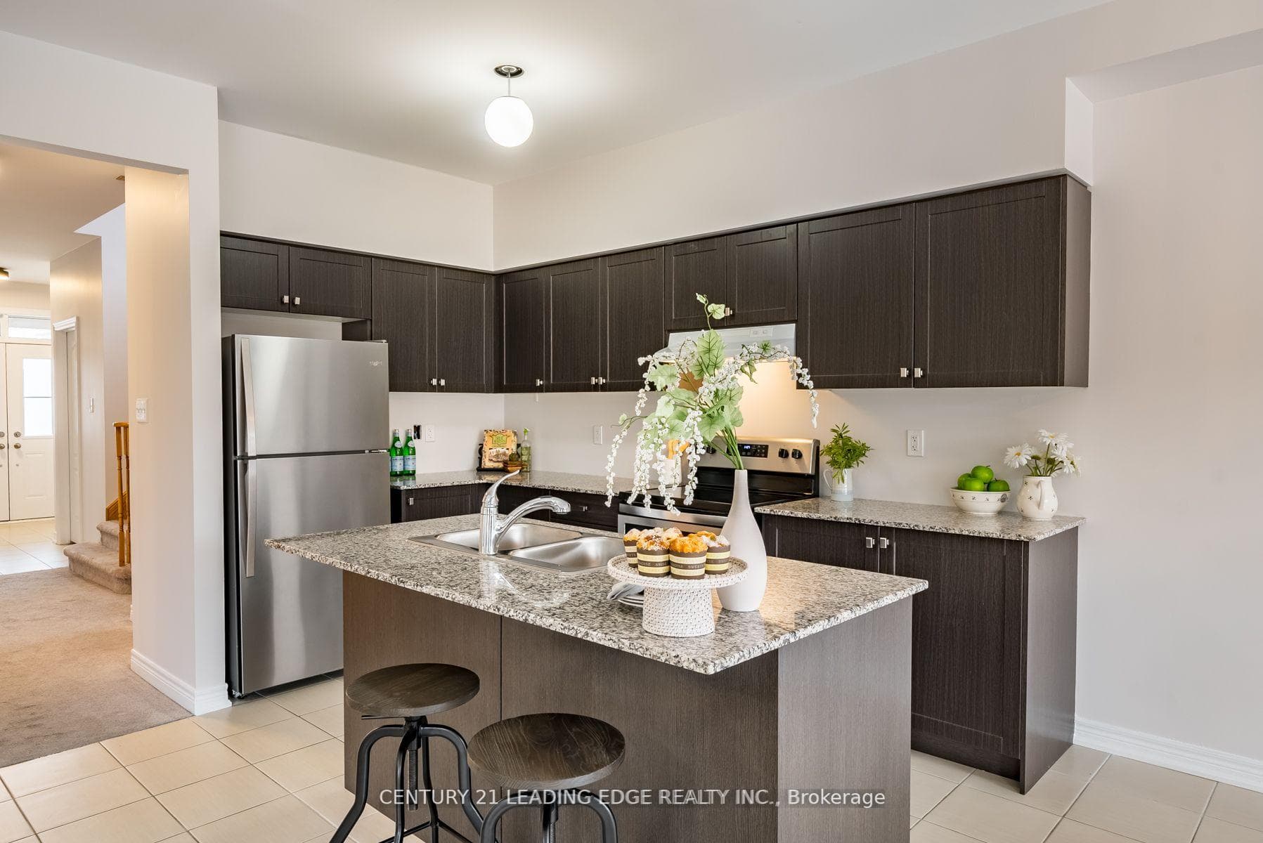 14 Bruce Cameron Drive photo 9