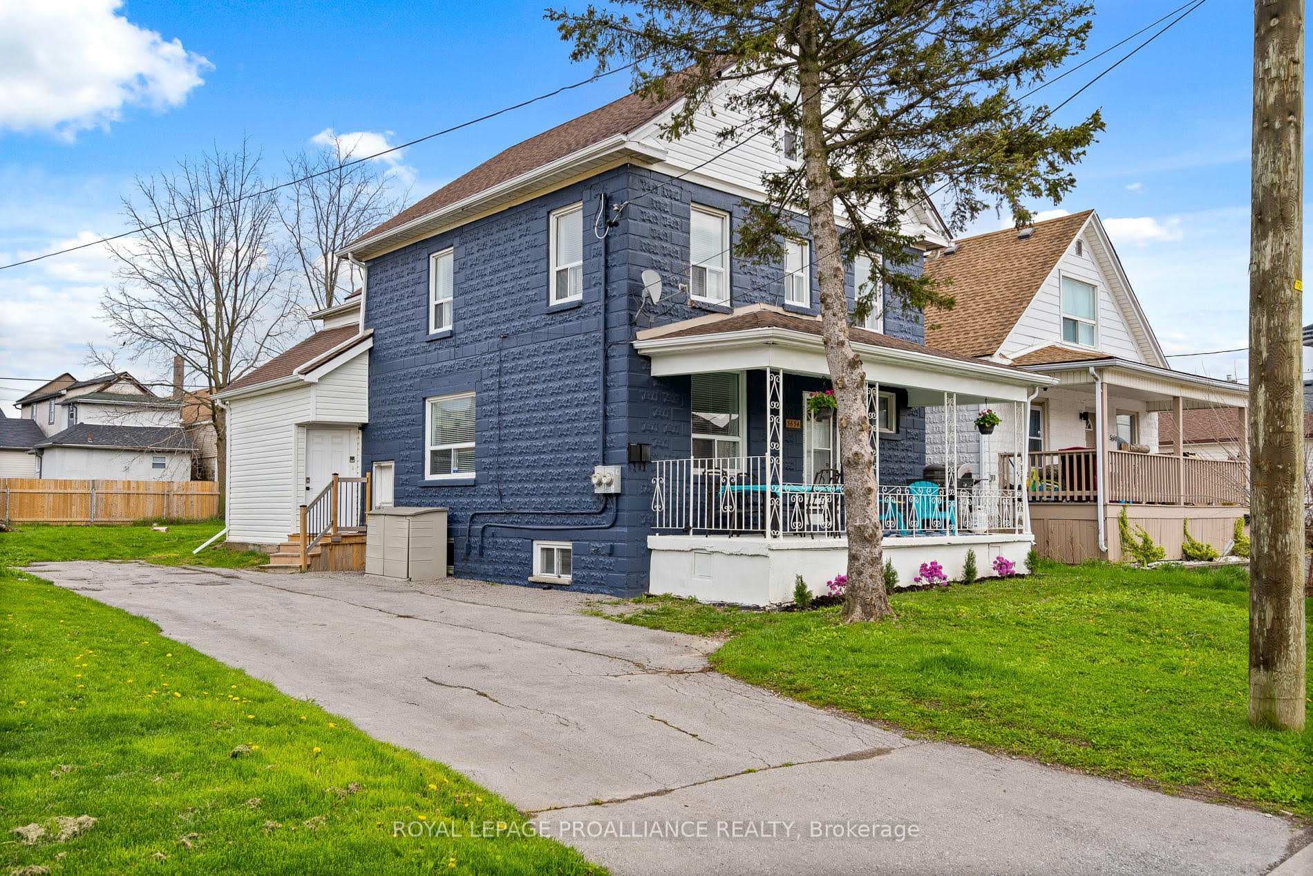 5654 Desson Avenue Unit Upper photo 3