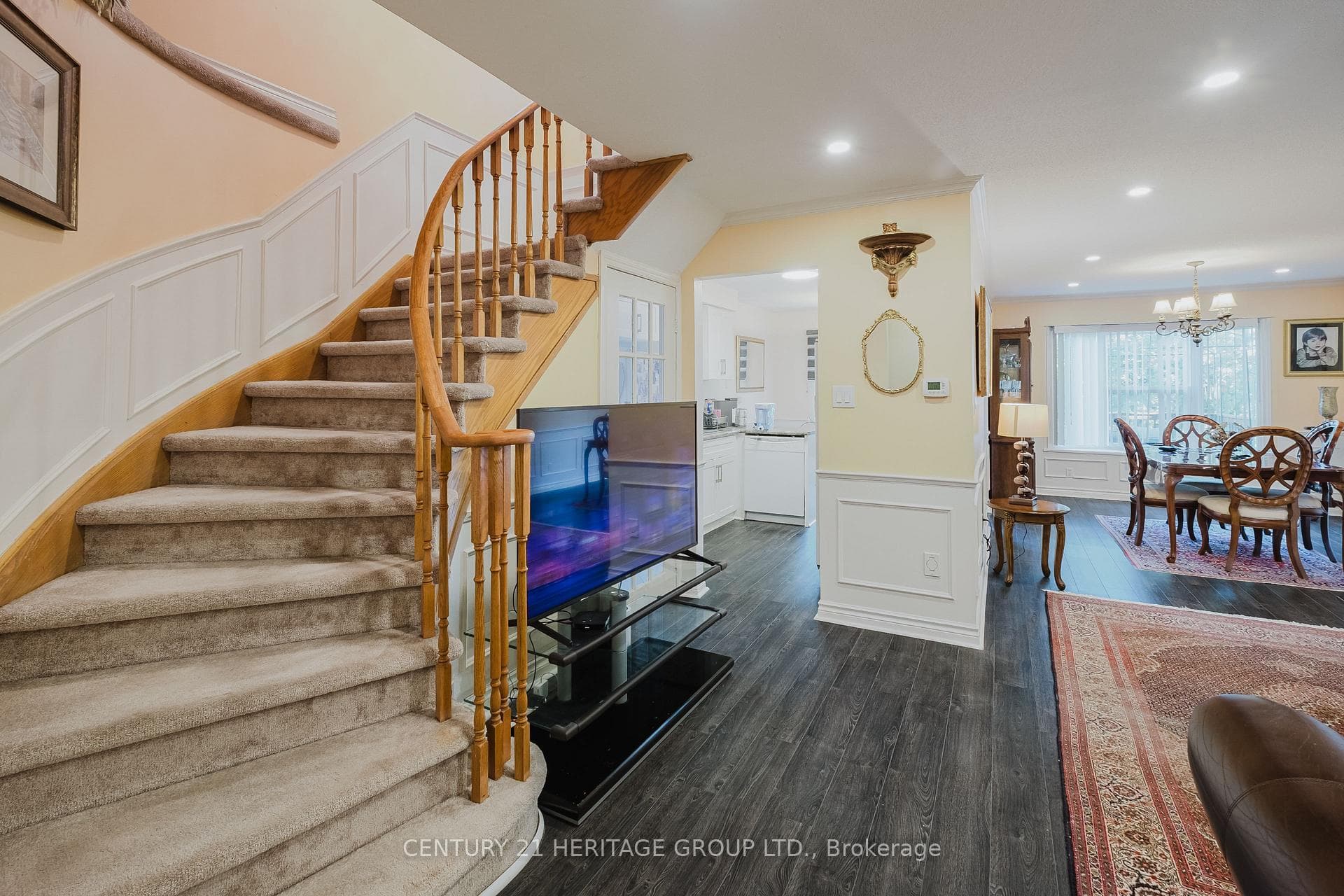 49 Gray Crescent photo 21