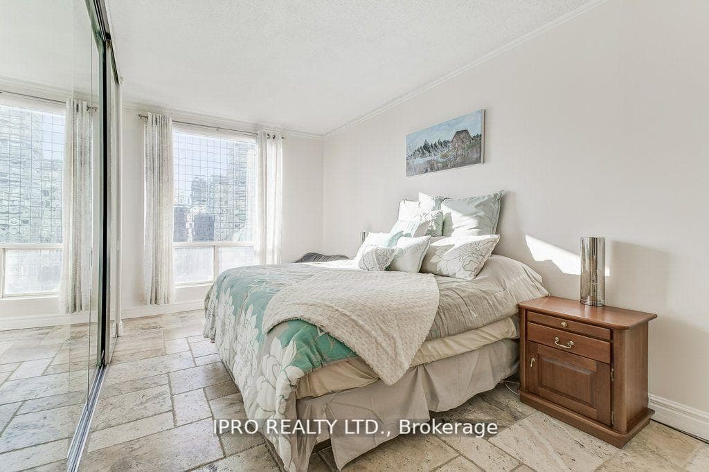 25 Grenville Street Unit PH2 photo 25