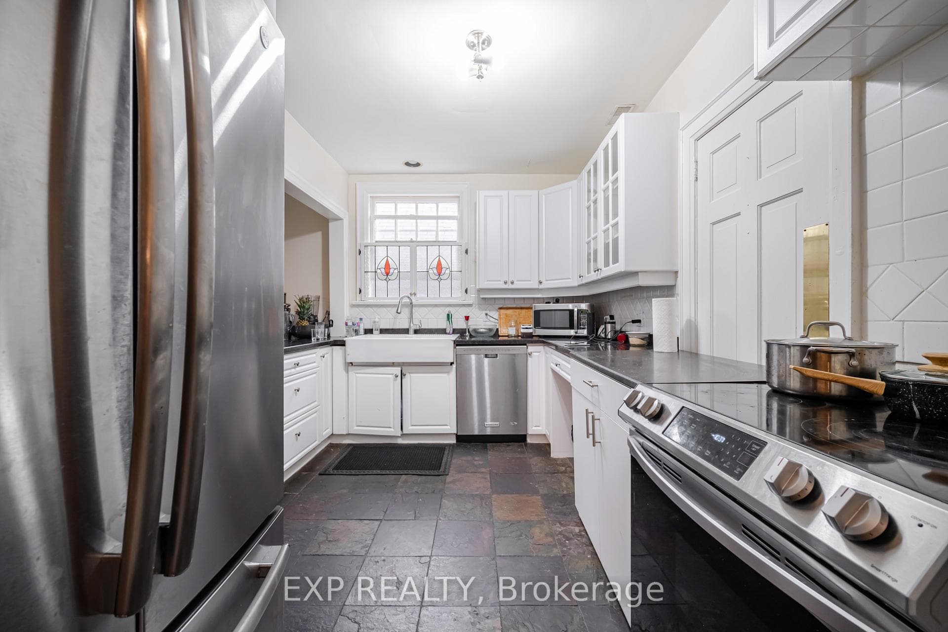 17 Highbourne Road Unit Upper photo 13