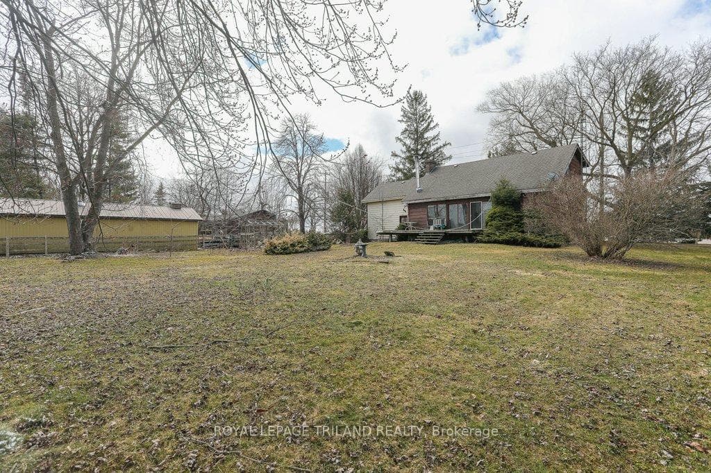 4578 PUTNAM Road photo 43