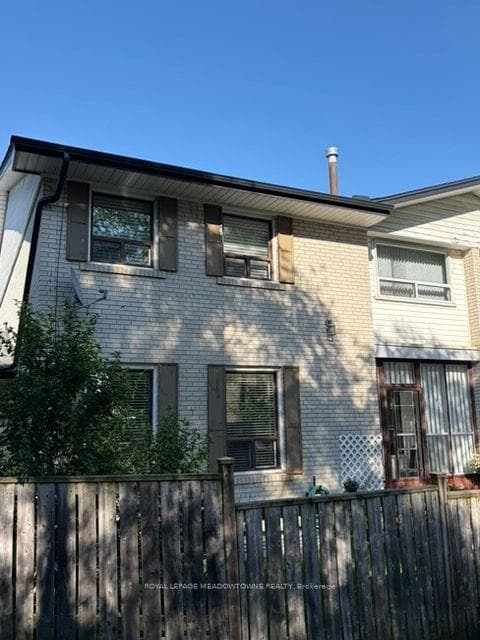 61 Ardglen Drive Unit 19 photo 1